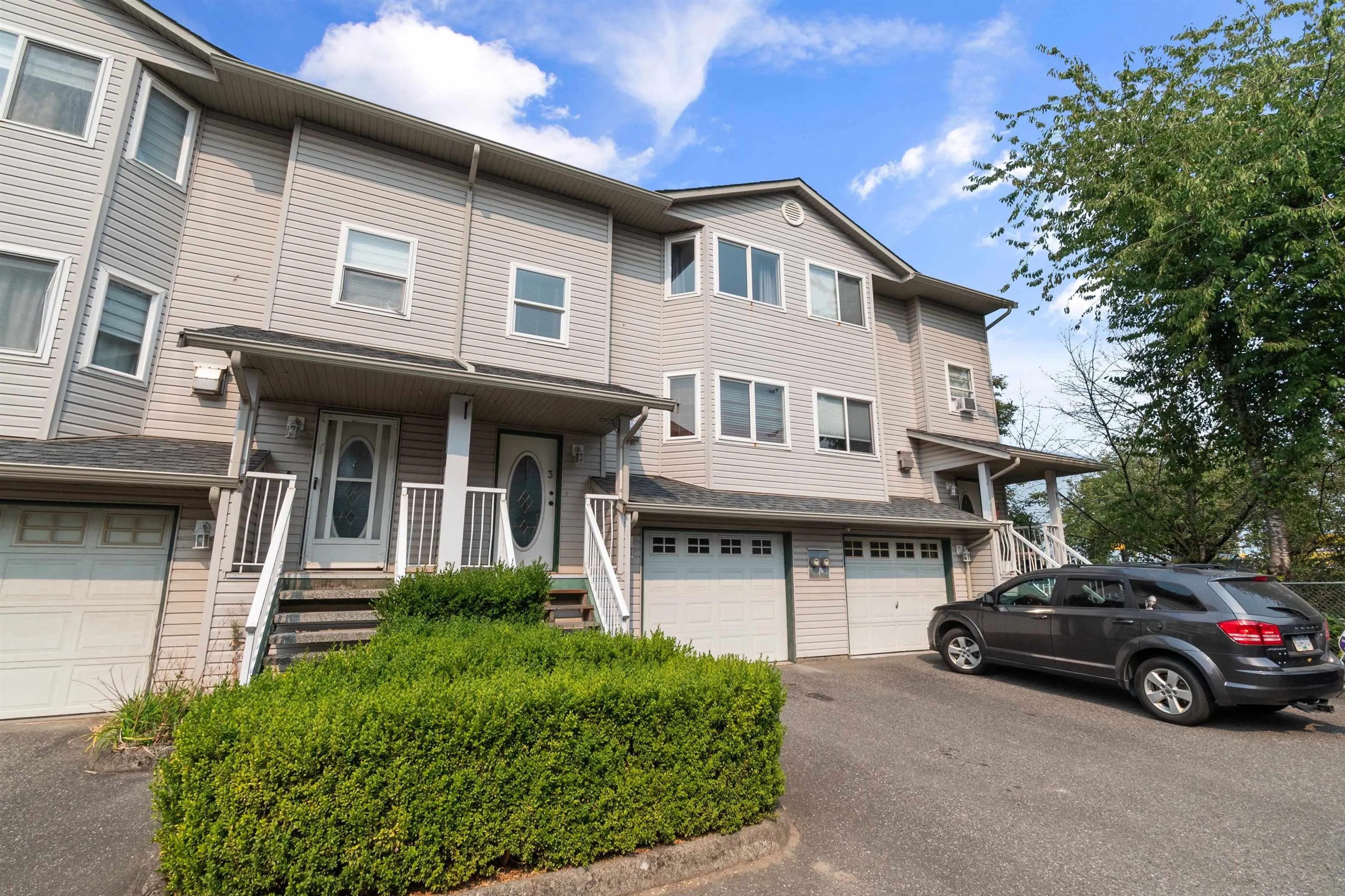 3 45090 Luckakuck Way