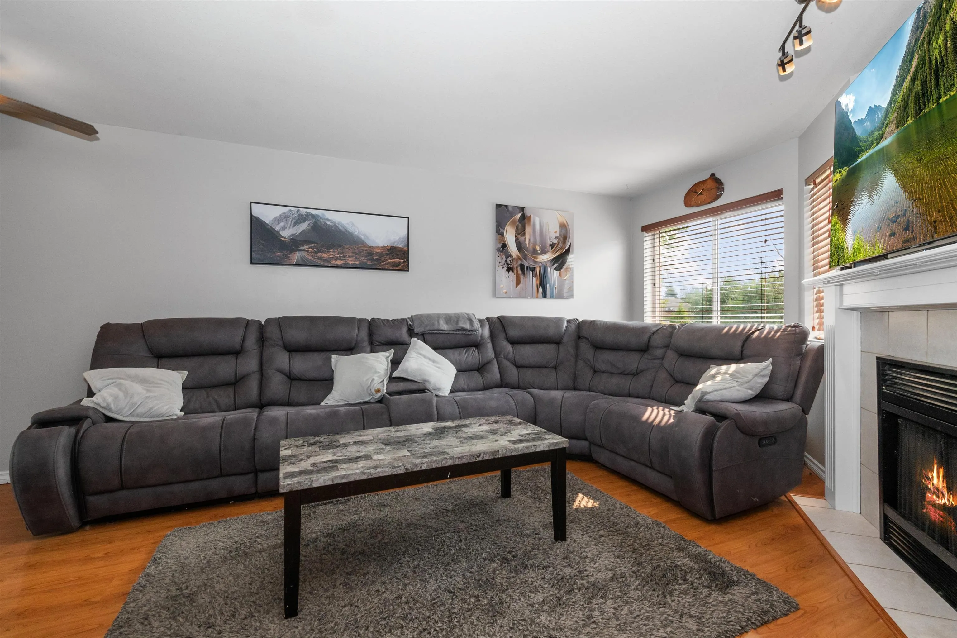 3 45090 Luckakuck Way