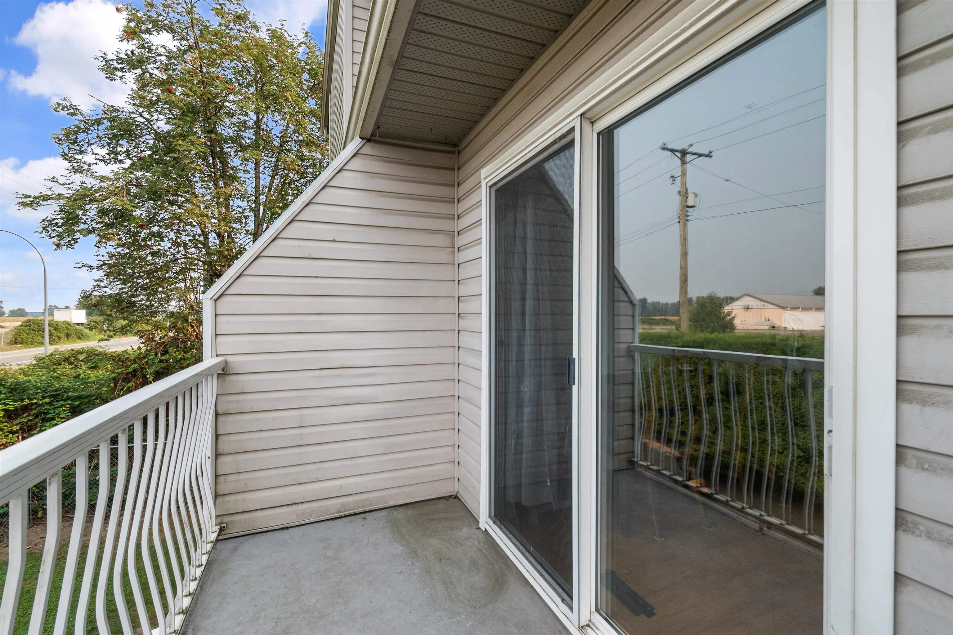 3 45090 Luckakuck Way