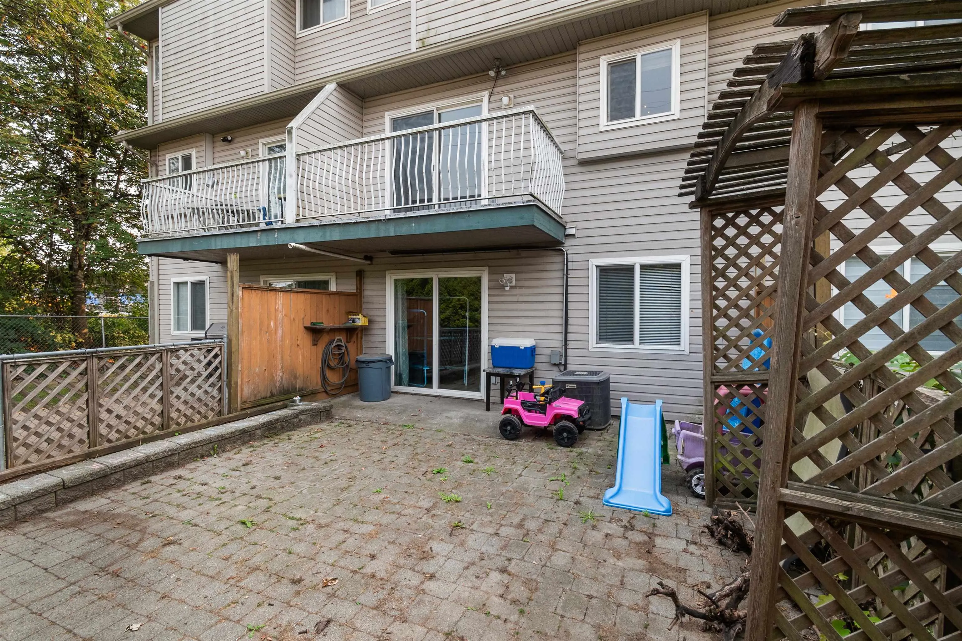 3 45090 Luckakuck Way
