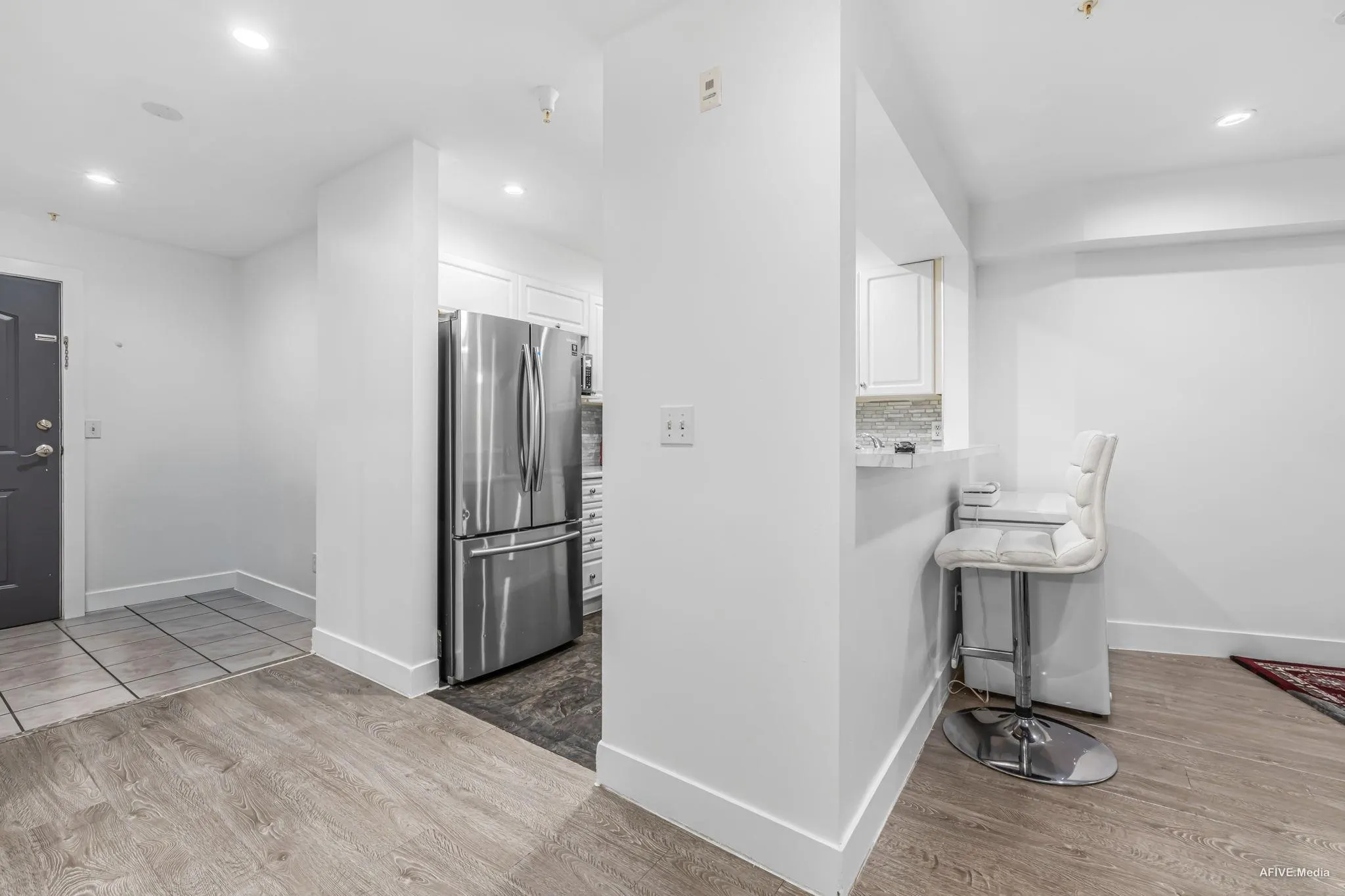 210 8110 120a Street