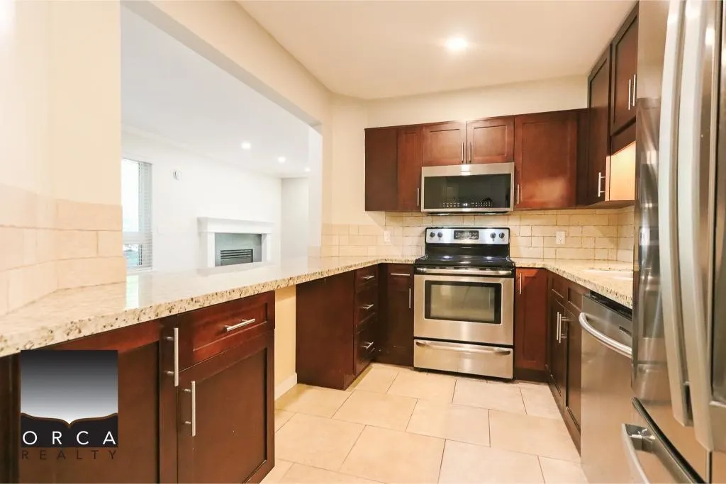 111 8080 Jones Road