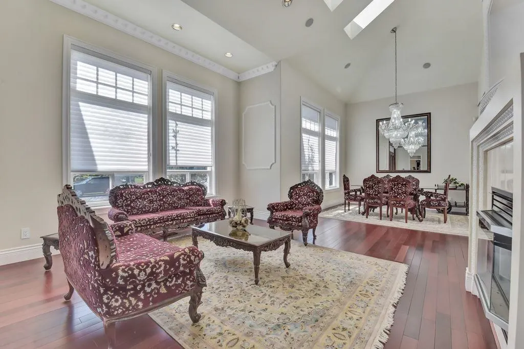 8692 170 Street