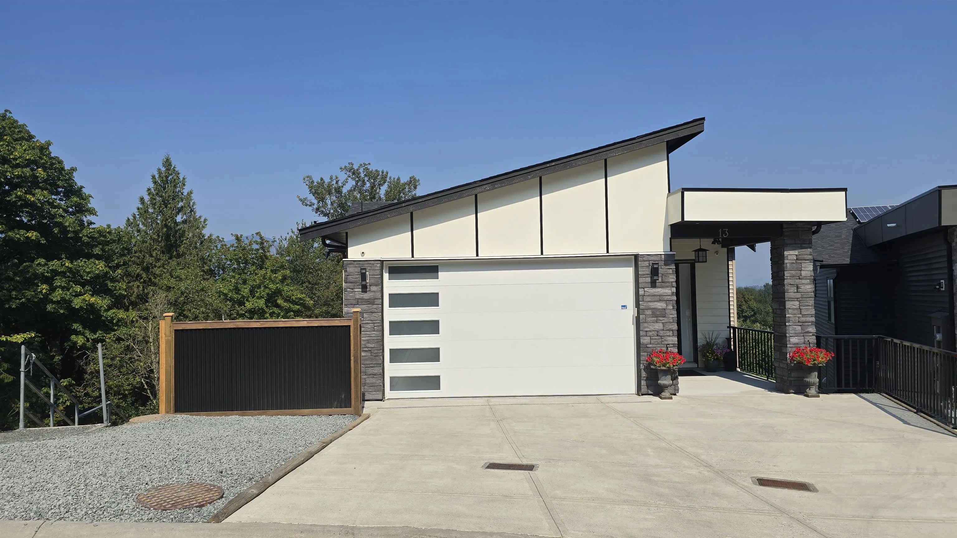 13 43925 Chilliwack Mountain Road