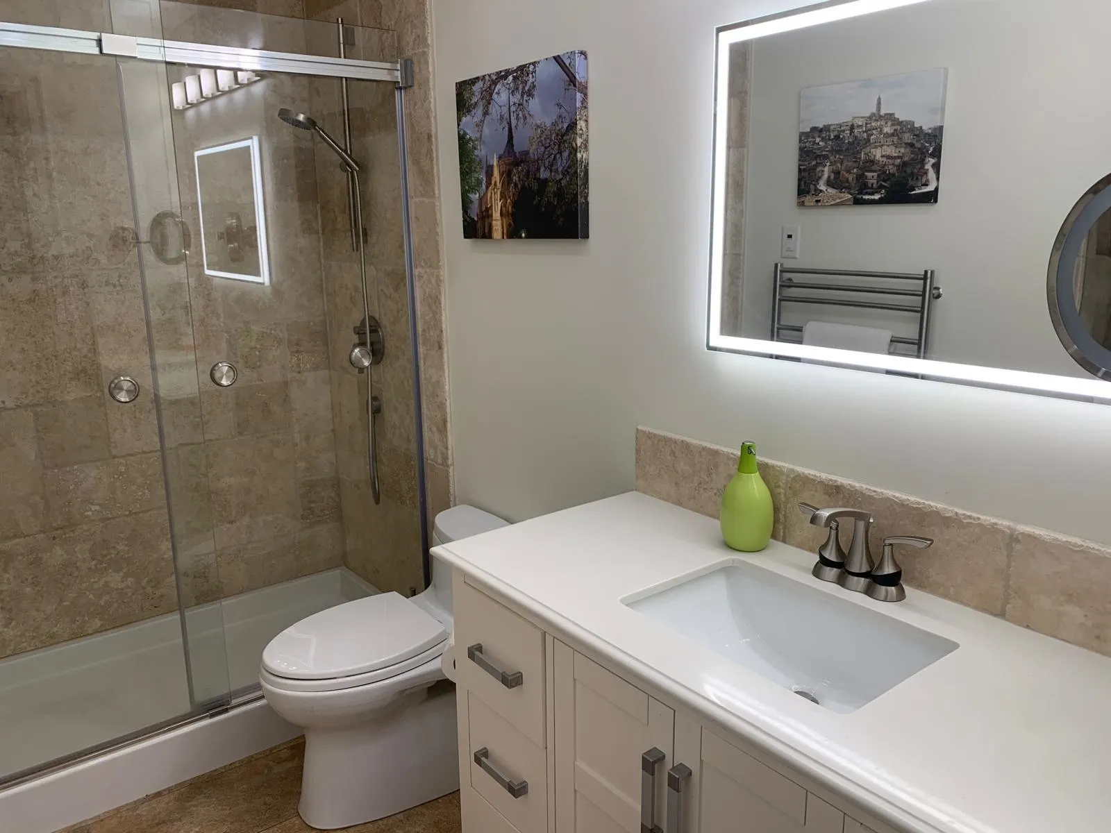 318 1235 W 15th Avenue