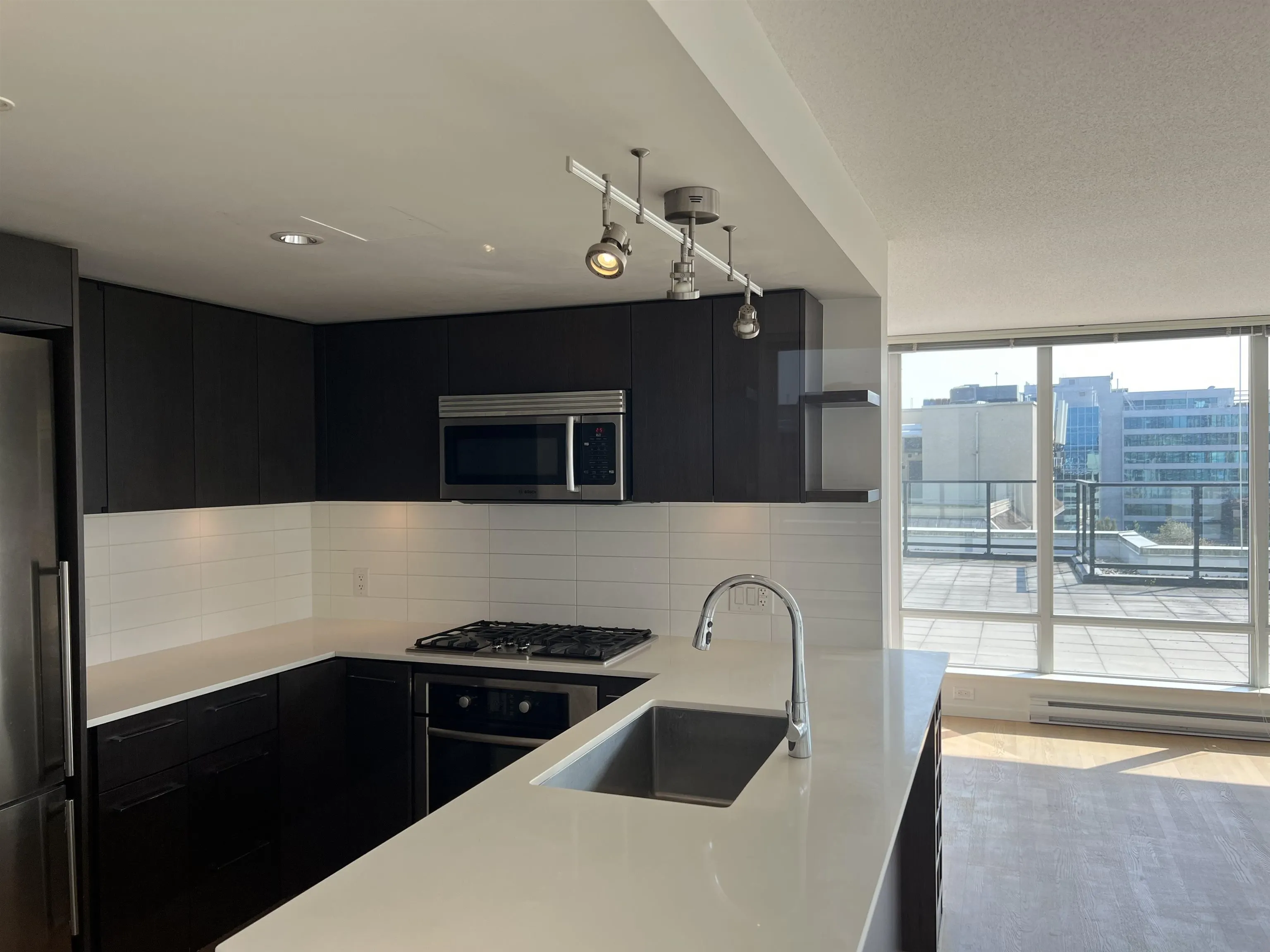 1213 7988 Ackroyd Road