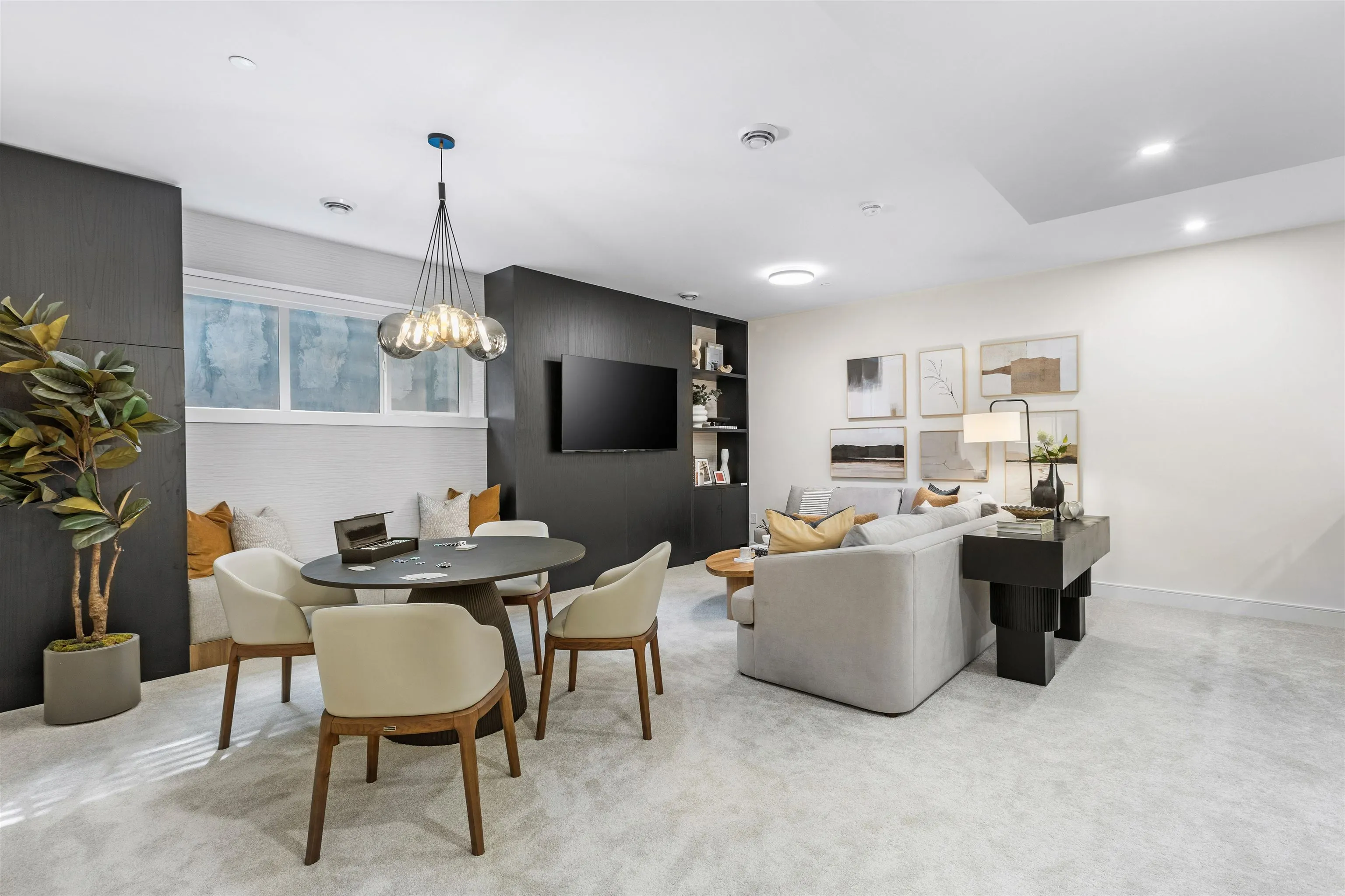 24 23697 Fern Crescent