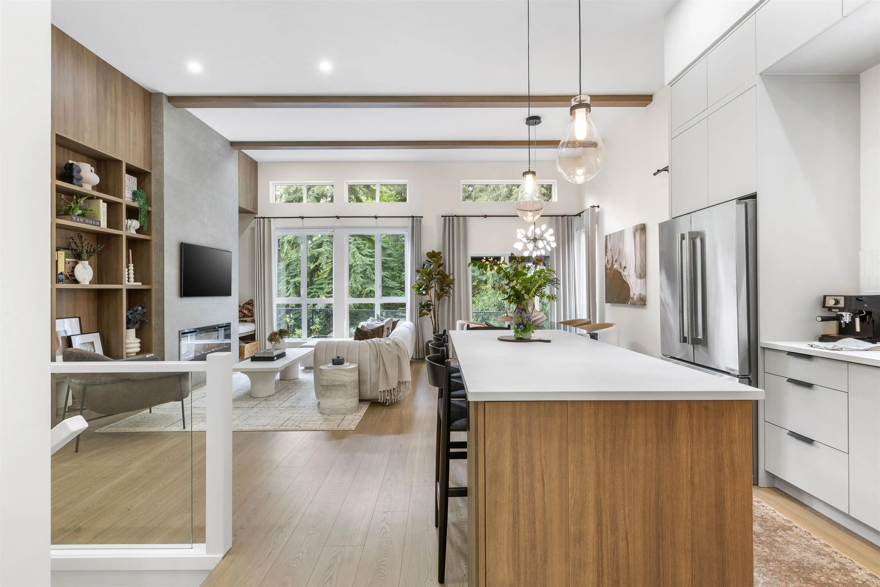 24 23697 Fern Crescent