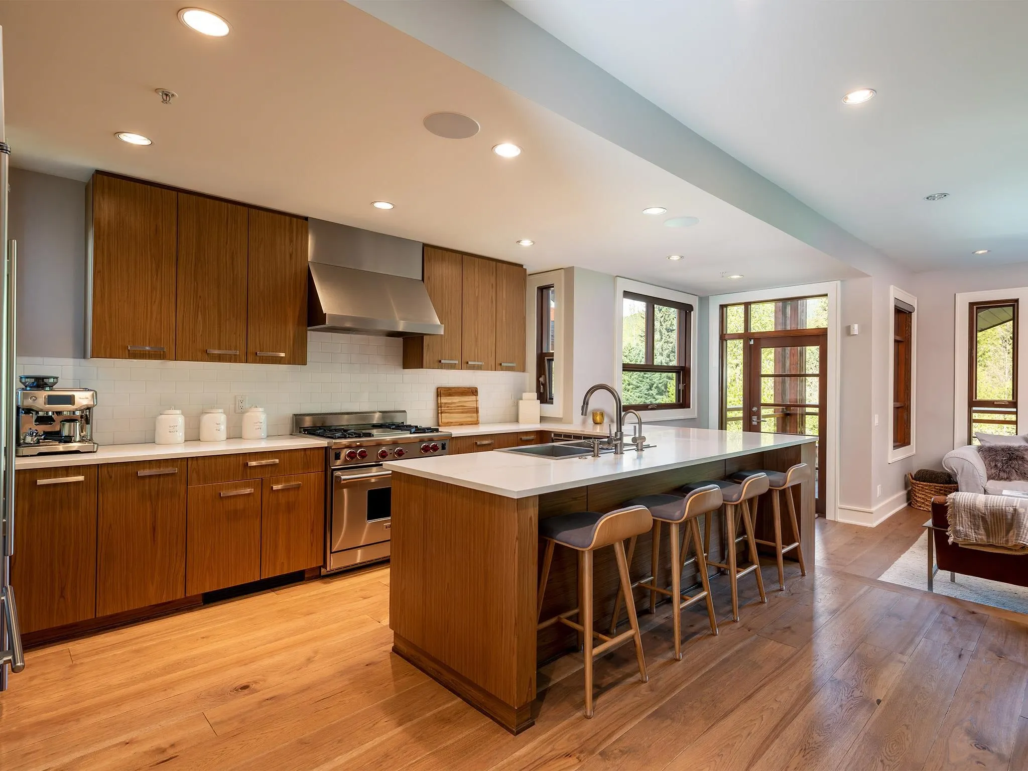 25 7124 Nancy Greene Drive