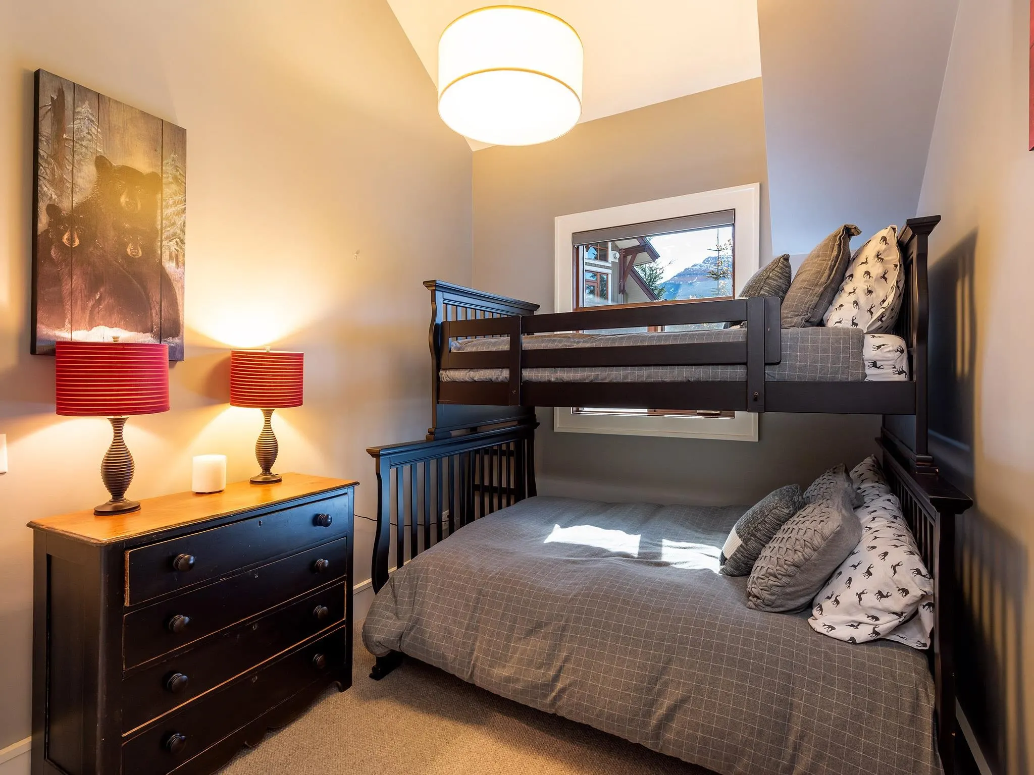 25 7124 Nancy Greene Drive