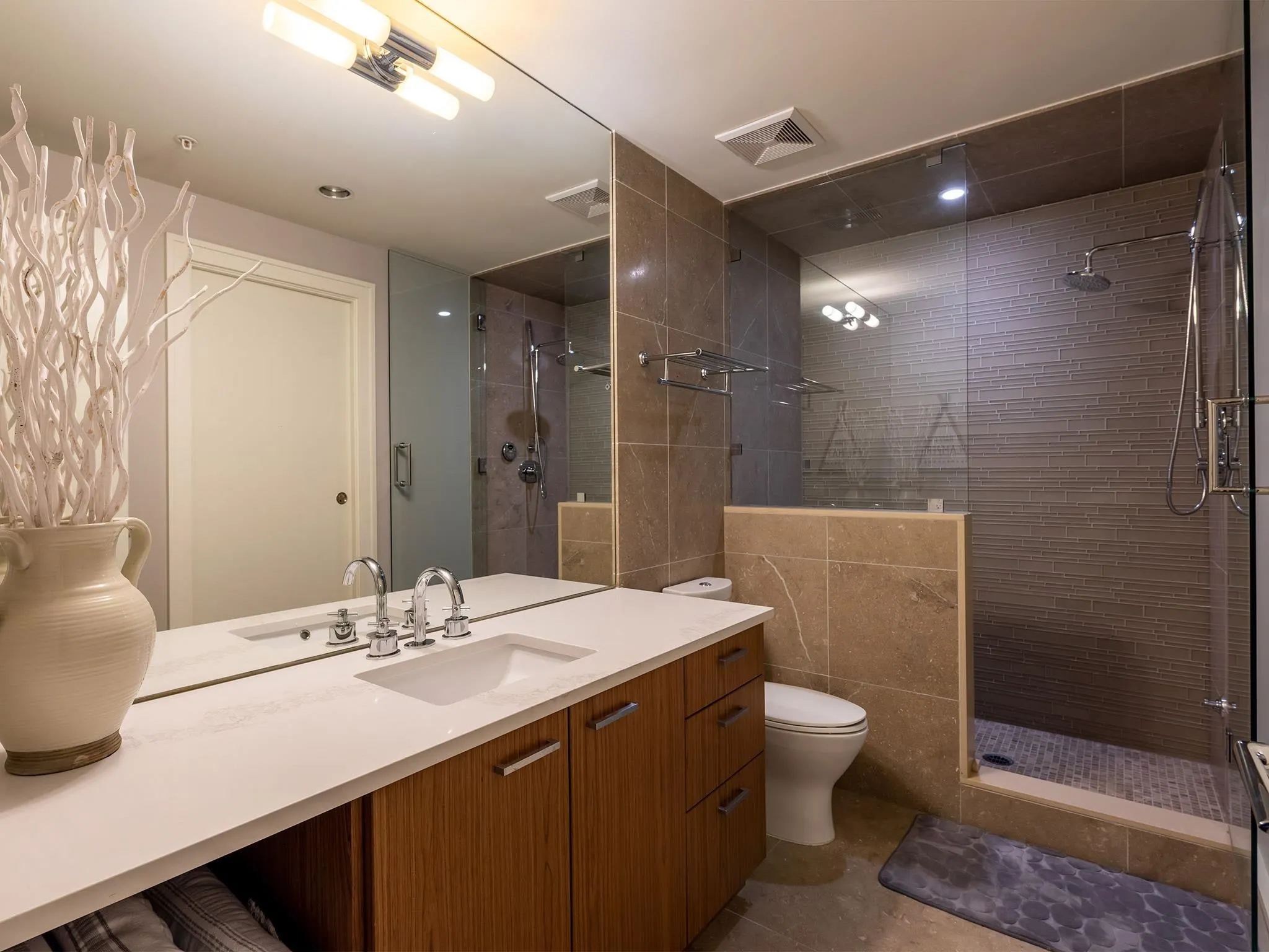 25 7124 Nancy Greene Drive