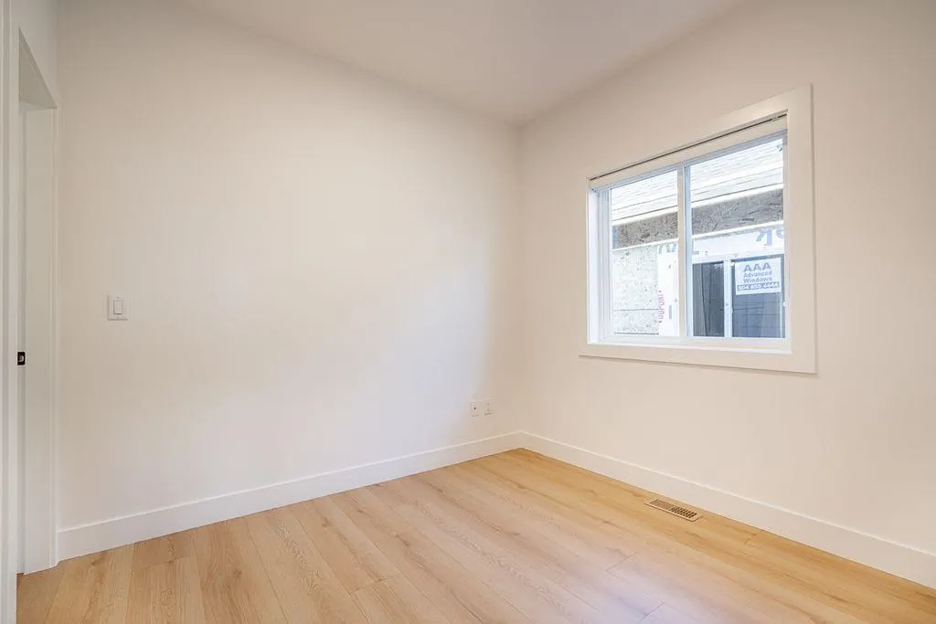 101 16697 16 Avenue