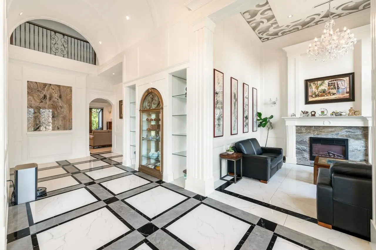 6599 Yeats Crescent