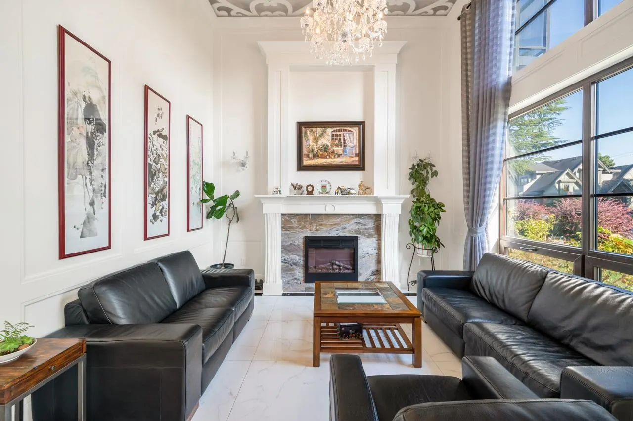6599 Yeats Crescent