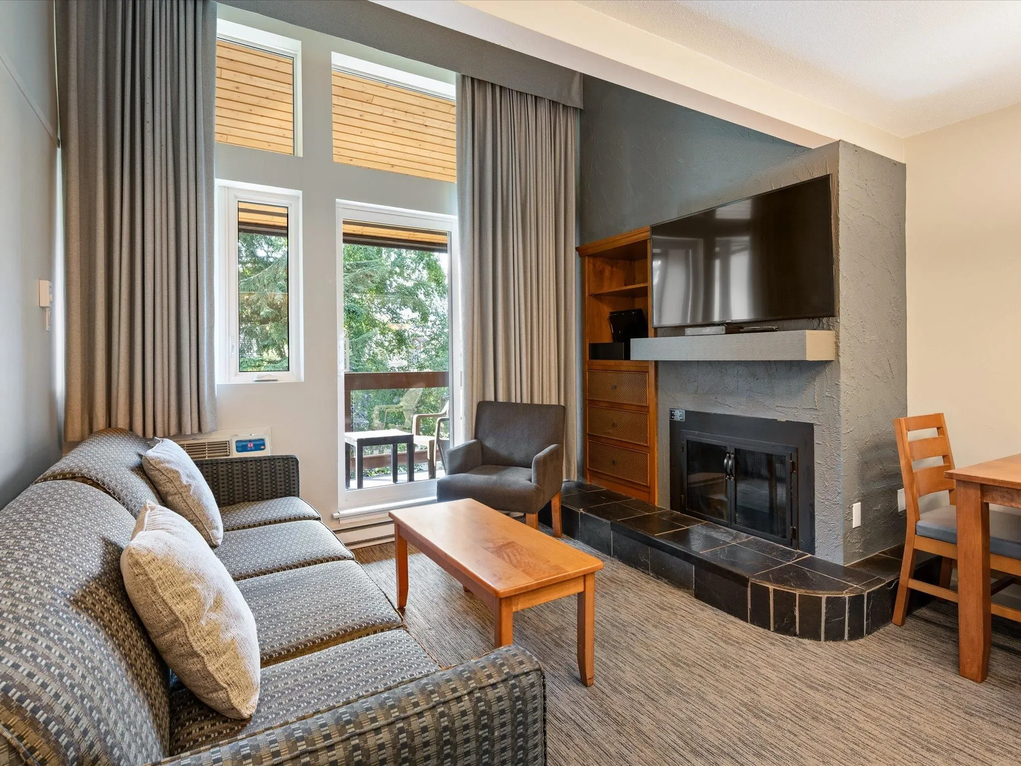 306 4420 Sundial Place