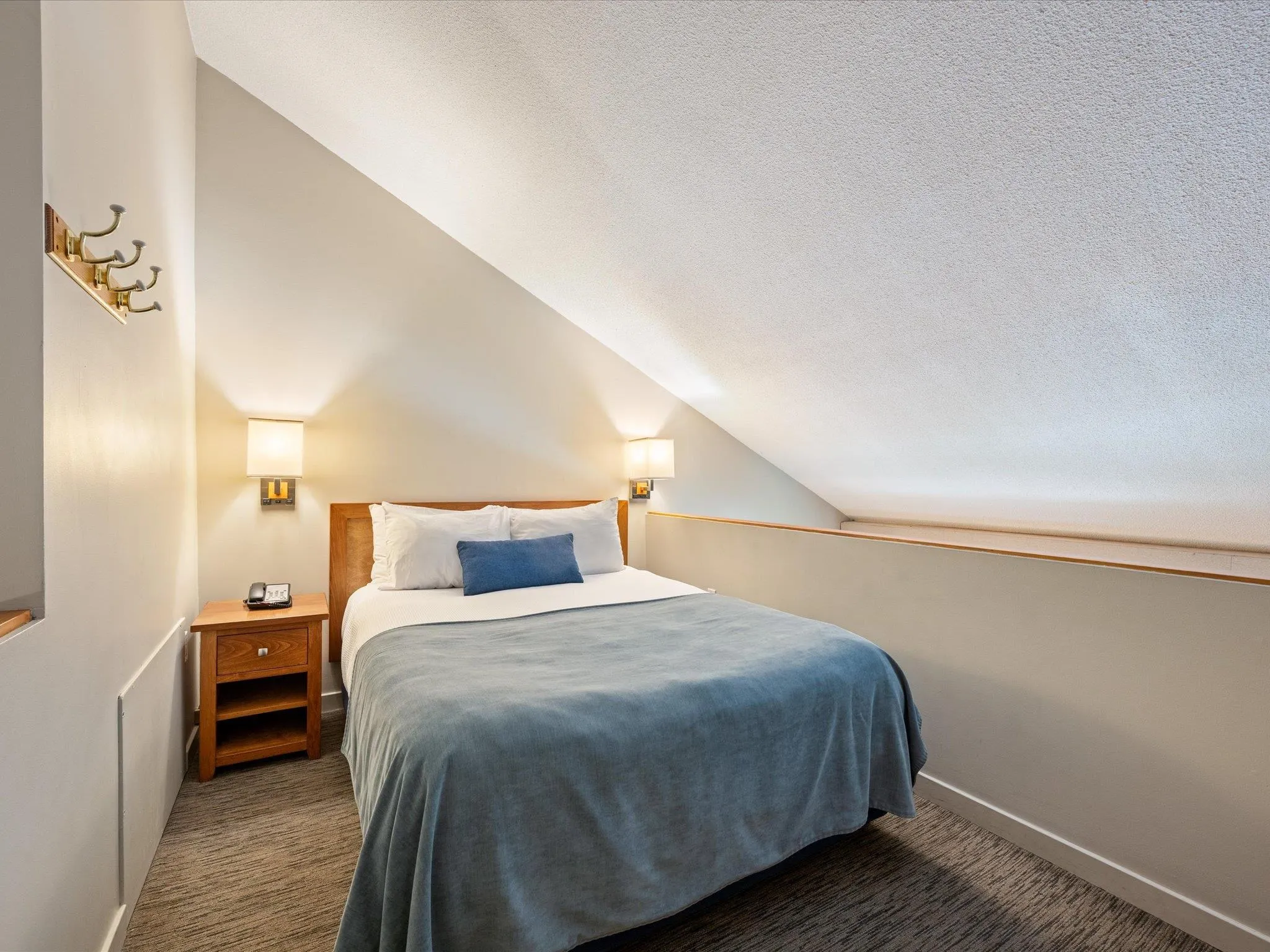 306 4420 Sundial Place