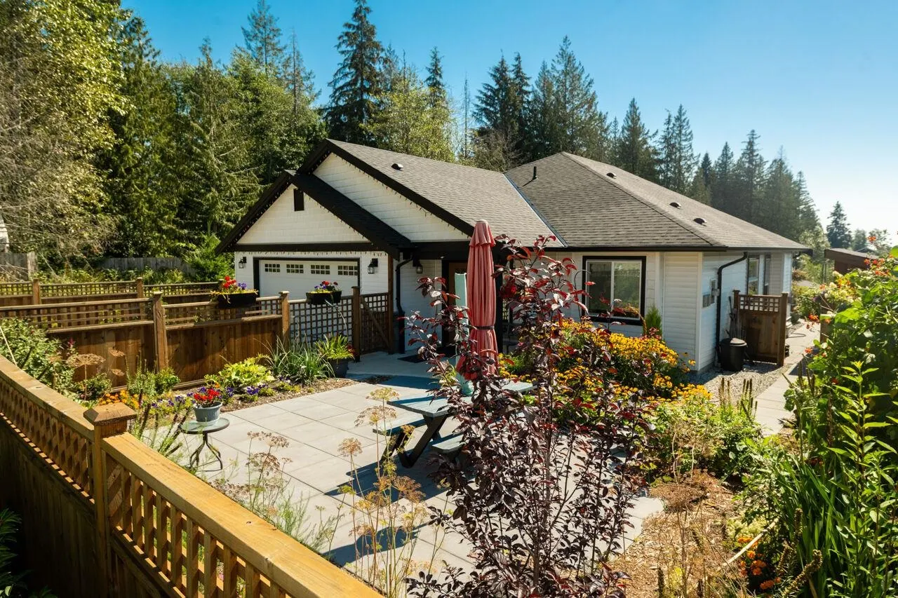 1117 Celia Crescent