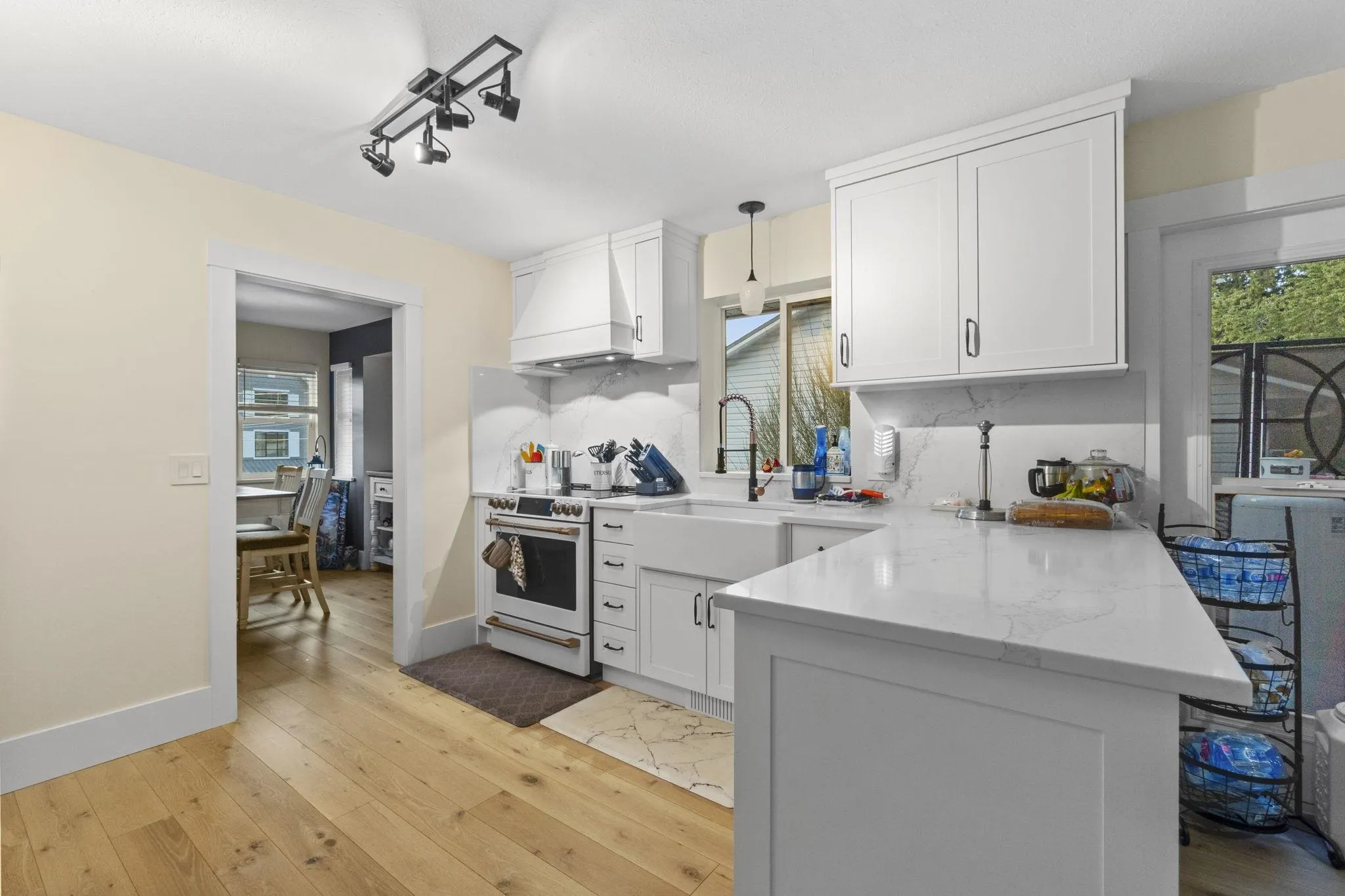3038 Mcmillan Road