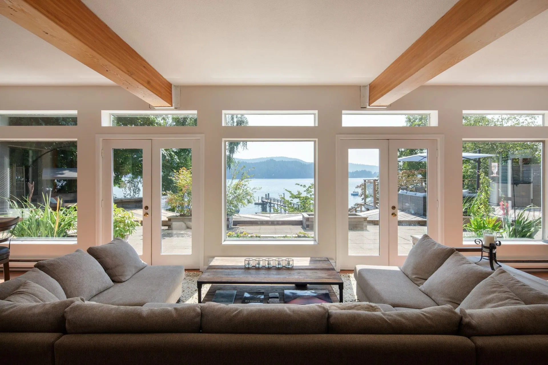 5439 Indian River Drive
