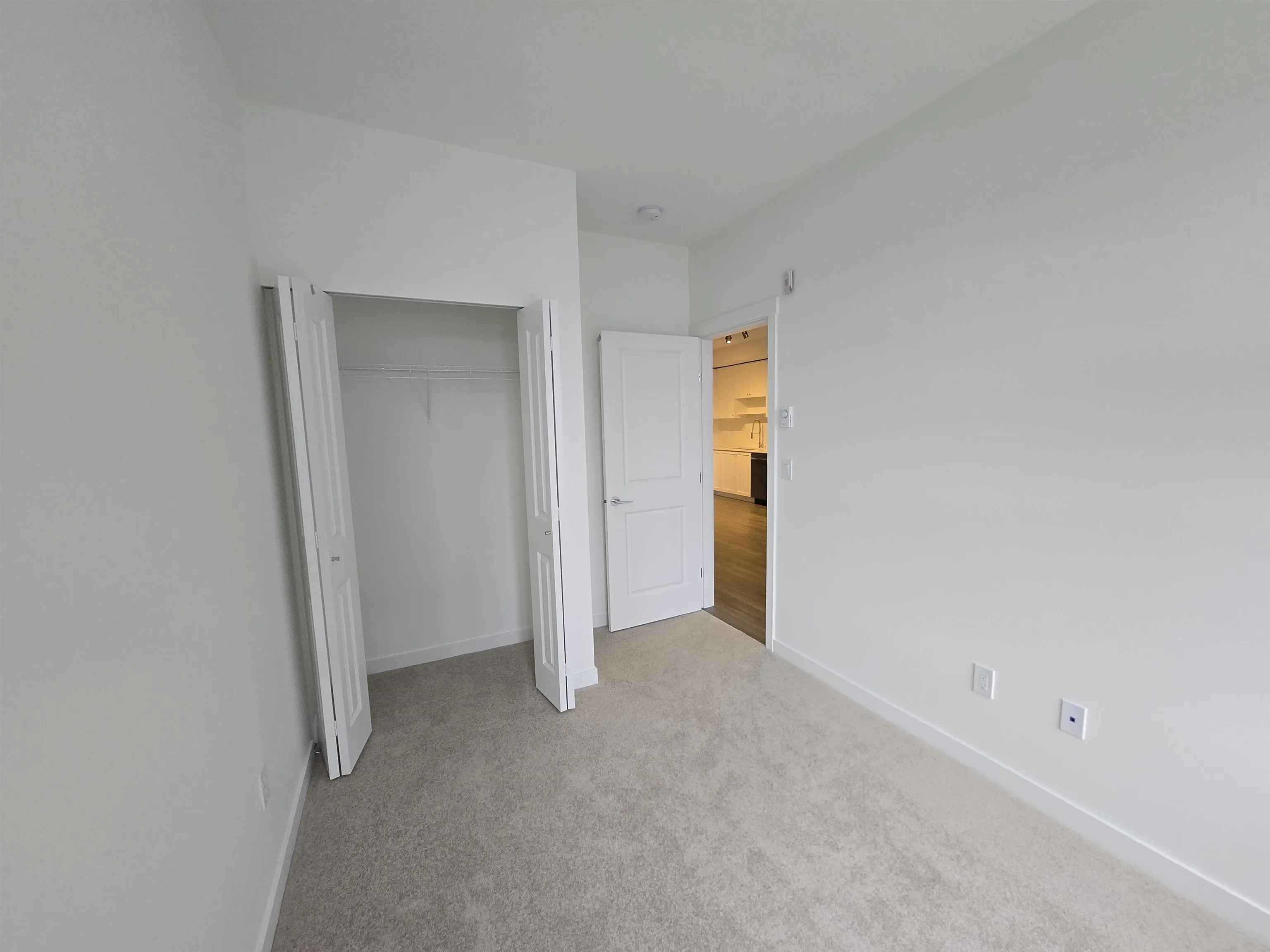 218 15815 85 Avenue