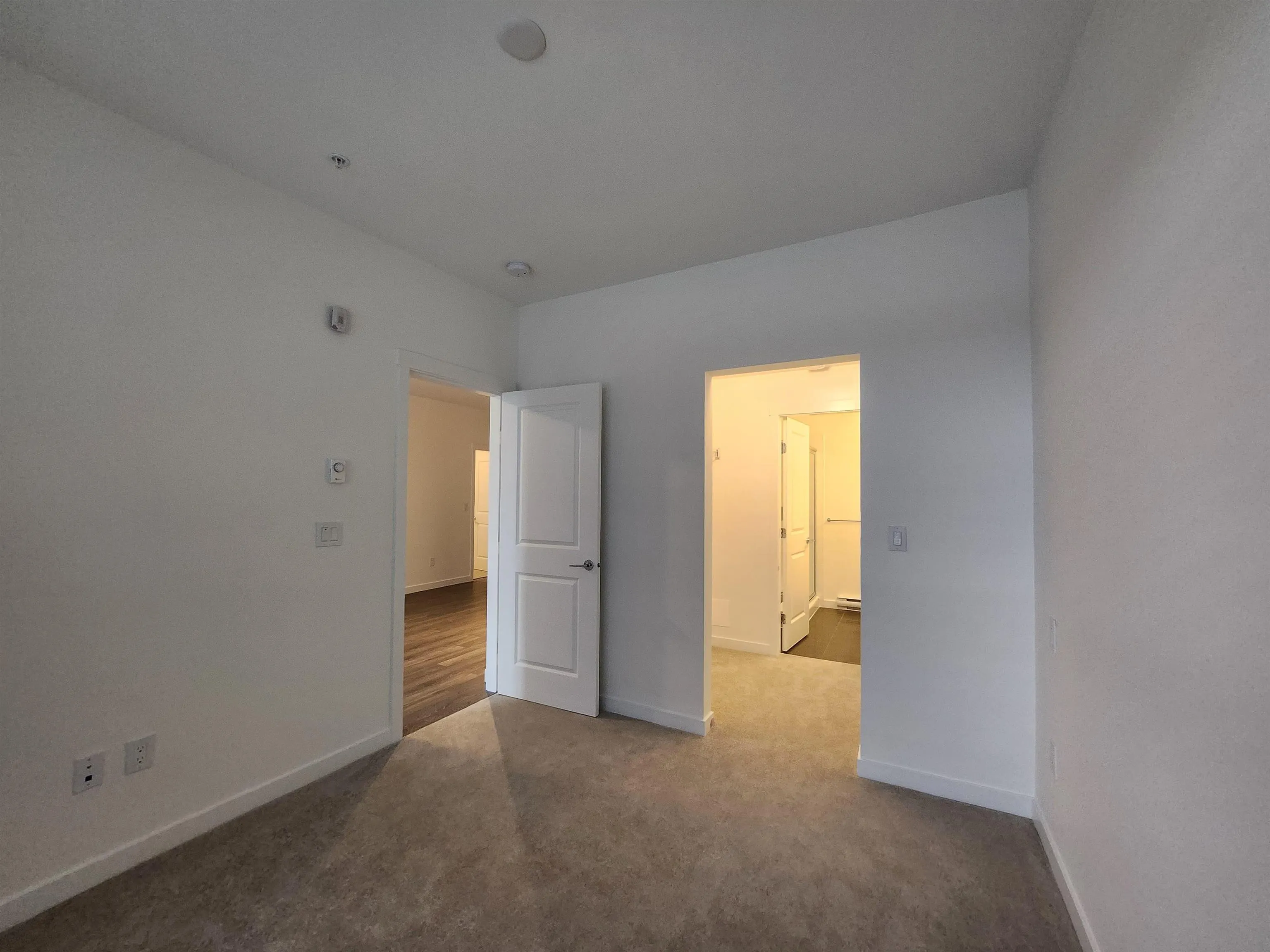 218 15815 85 Avenue