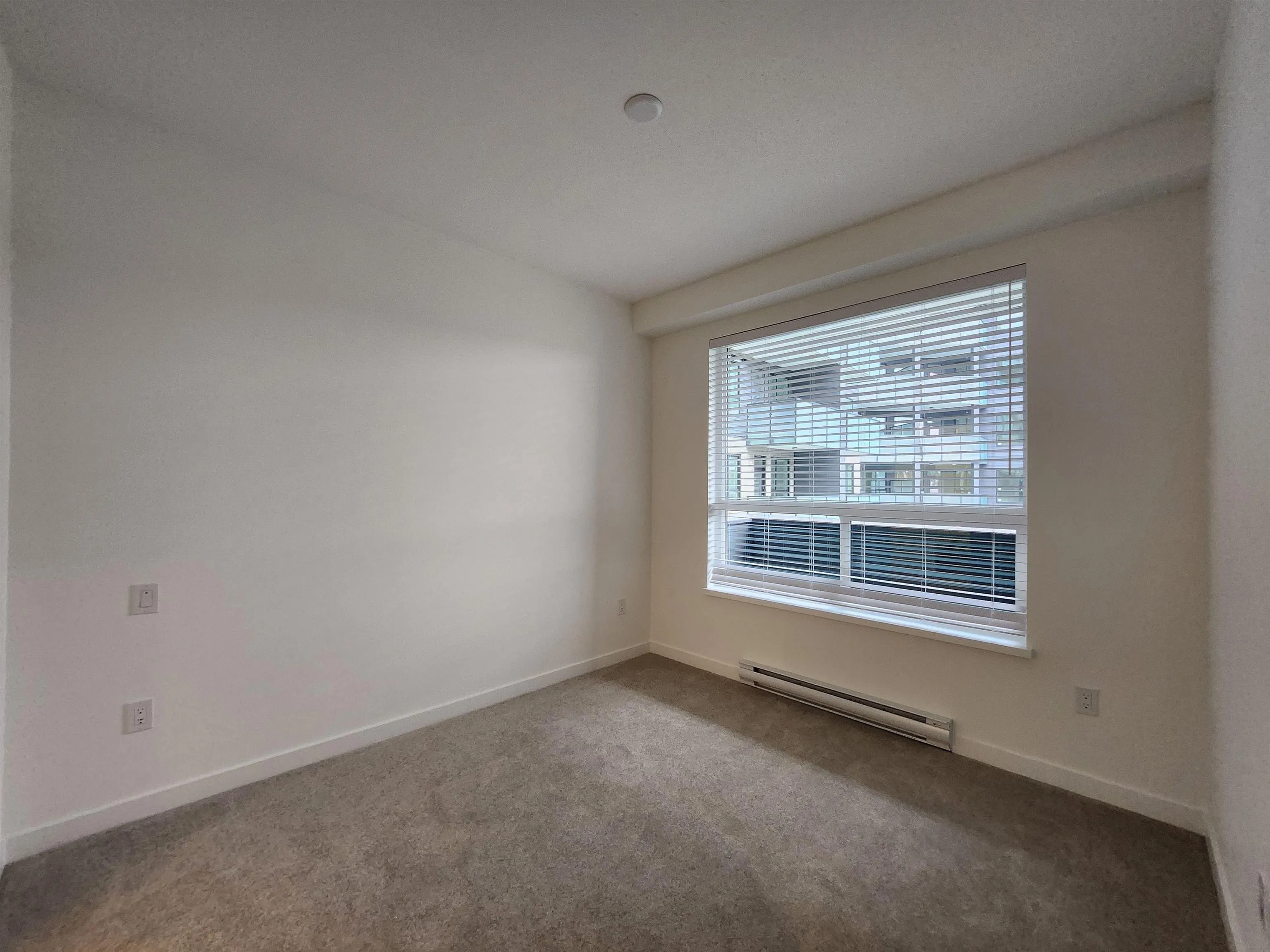 218 15815 85 Avenue