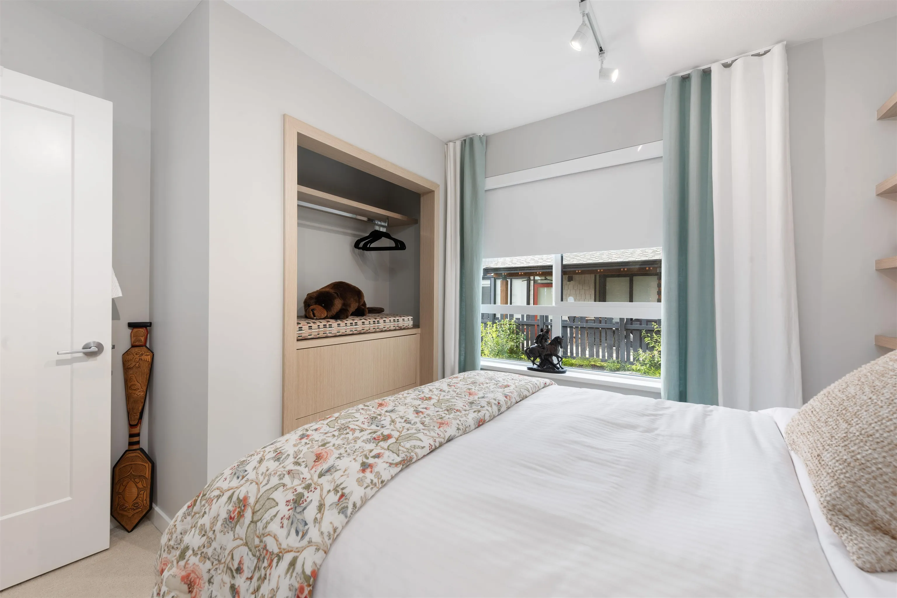 41204 Highline Place