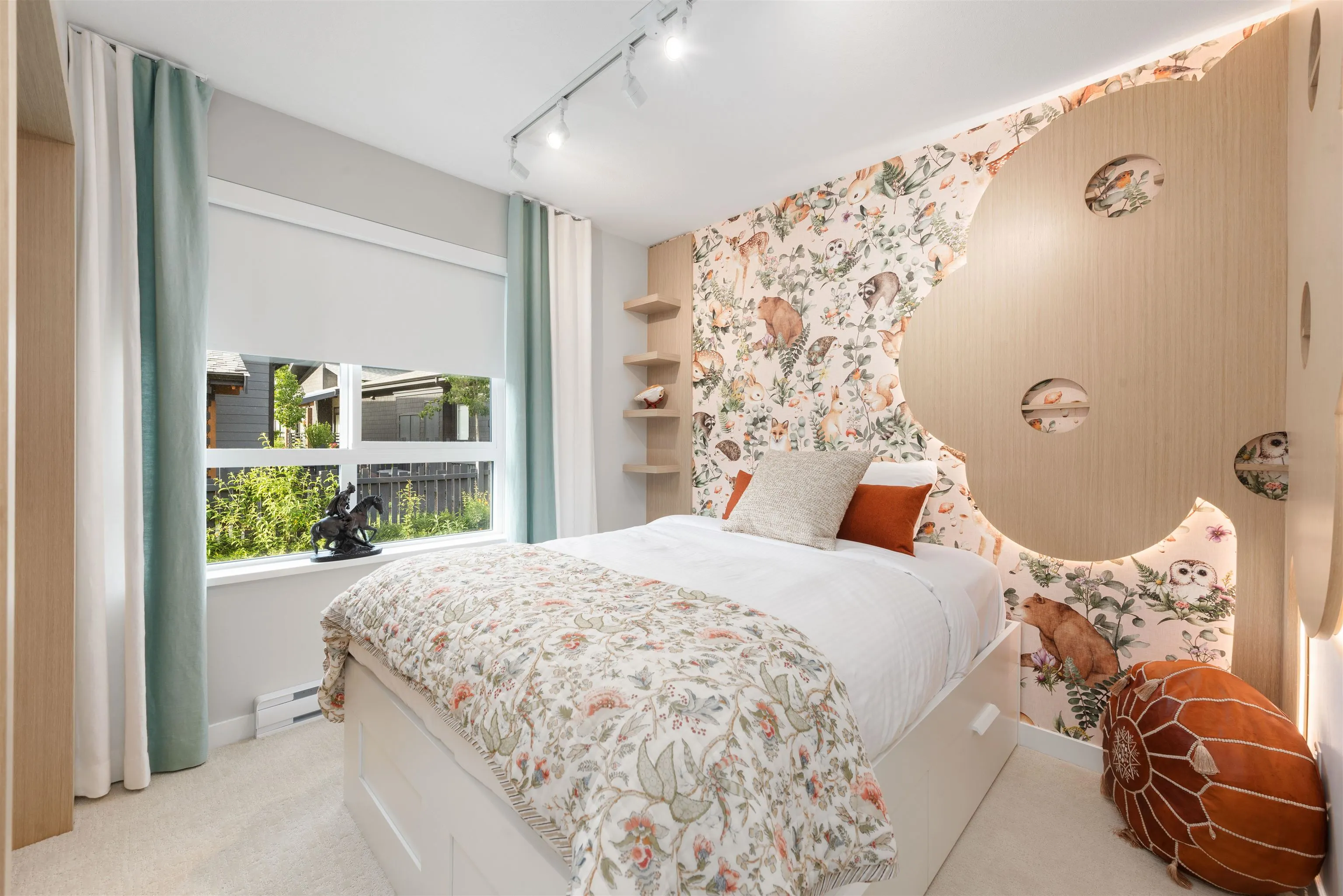 41204 Highline Place