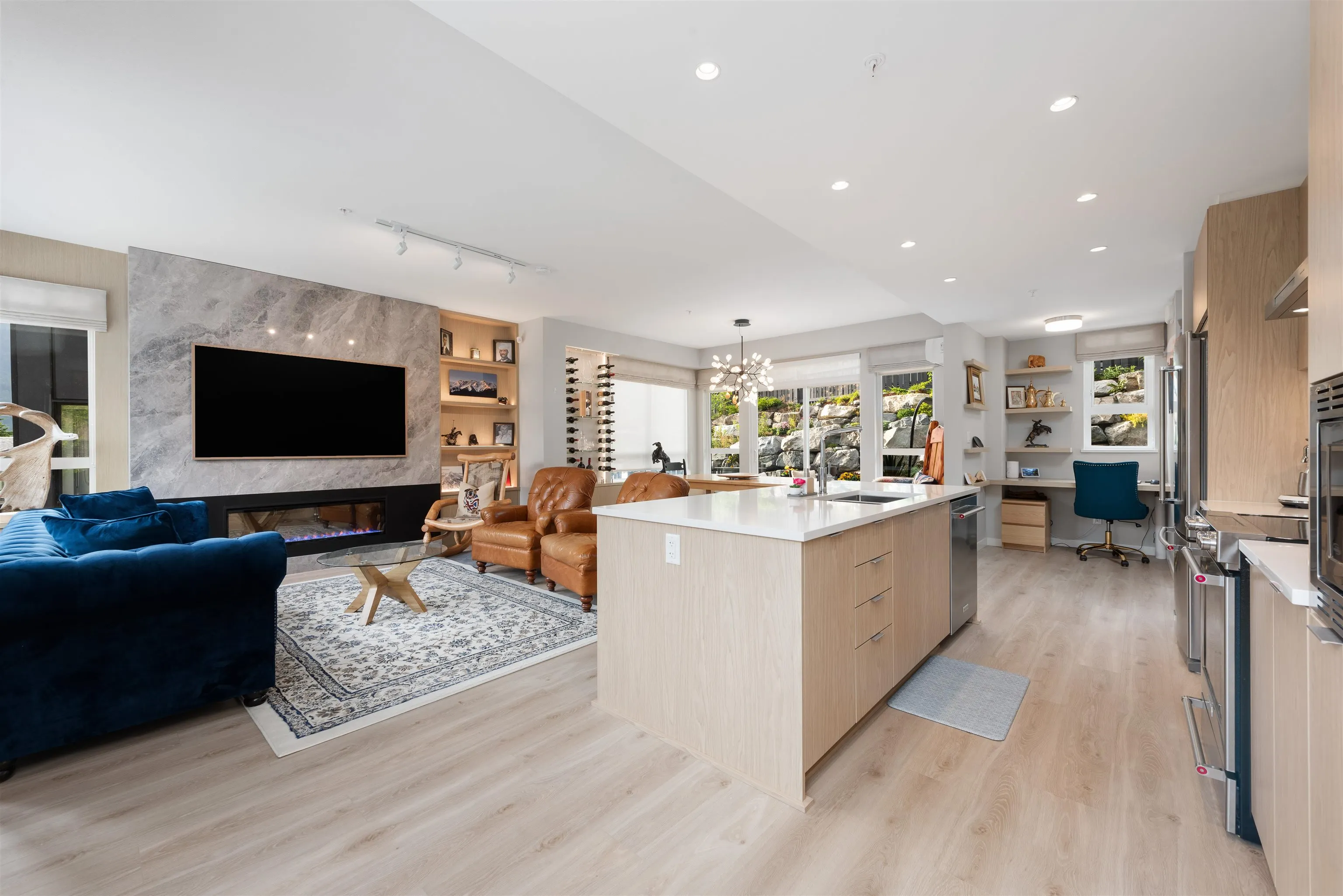 41204 Highline Place