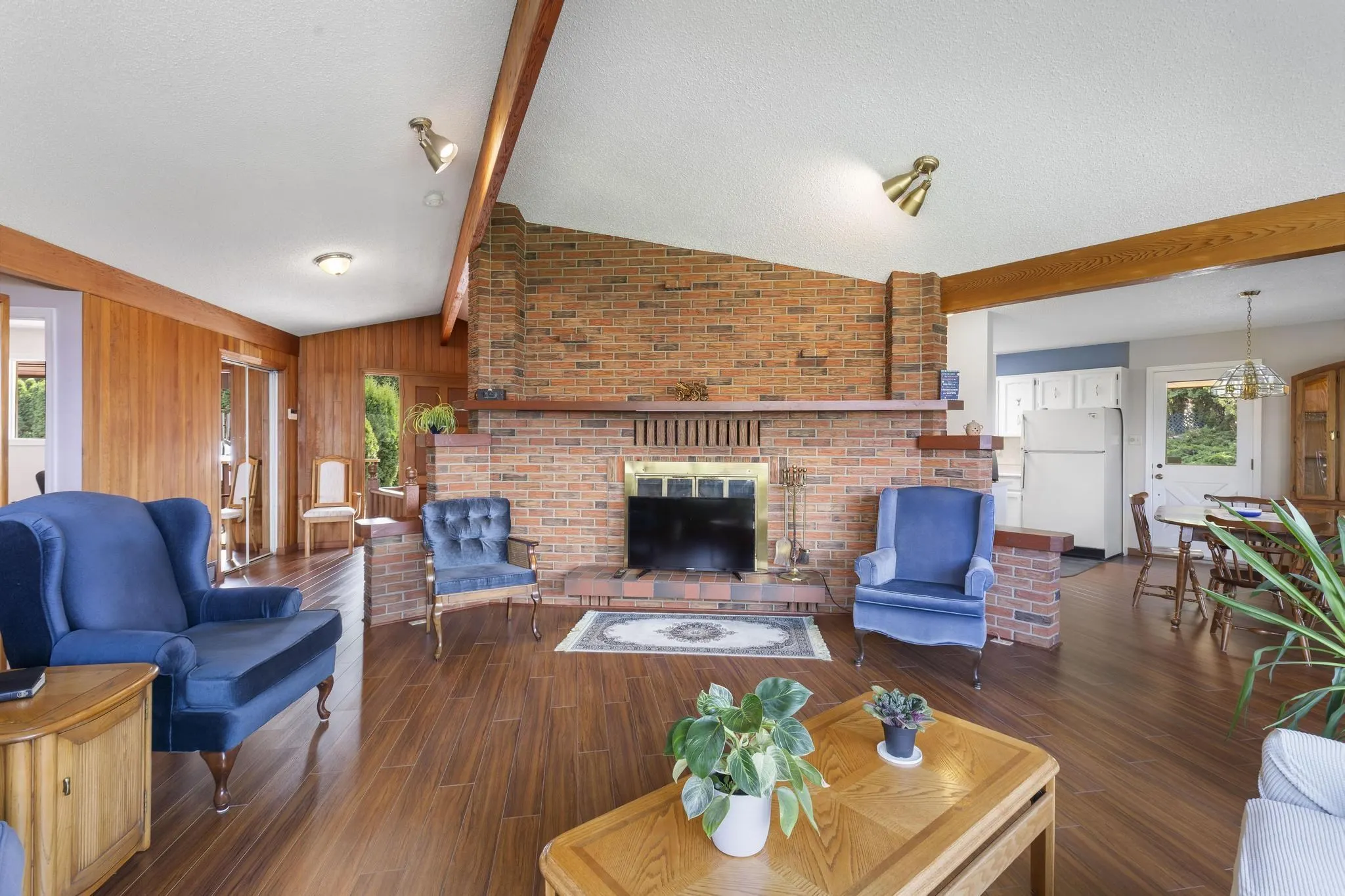 4980 Chute Lake Road