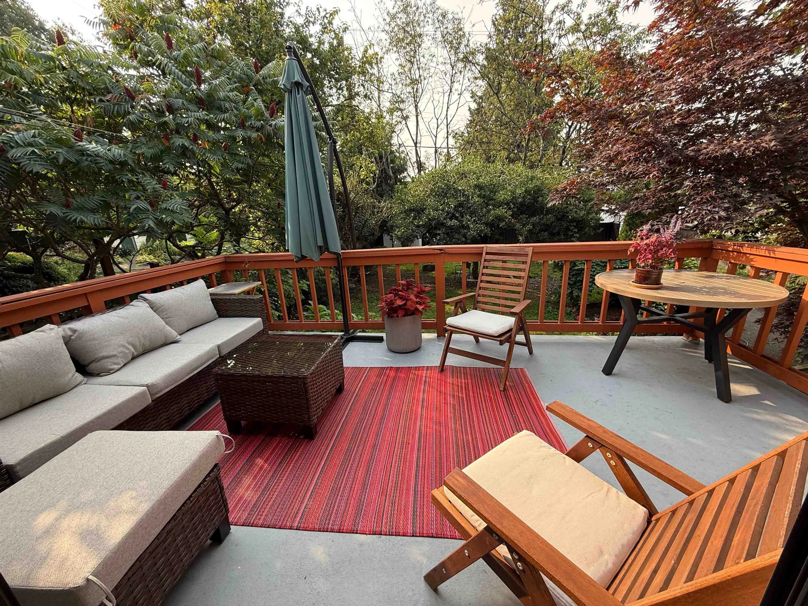 527 W 14th Street