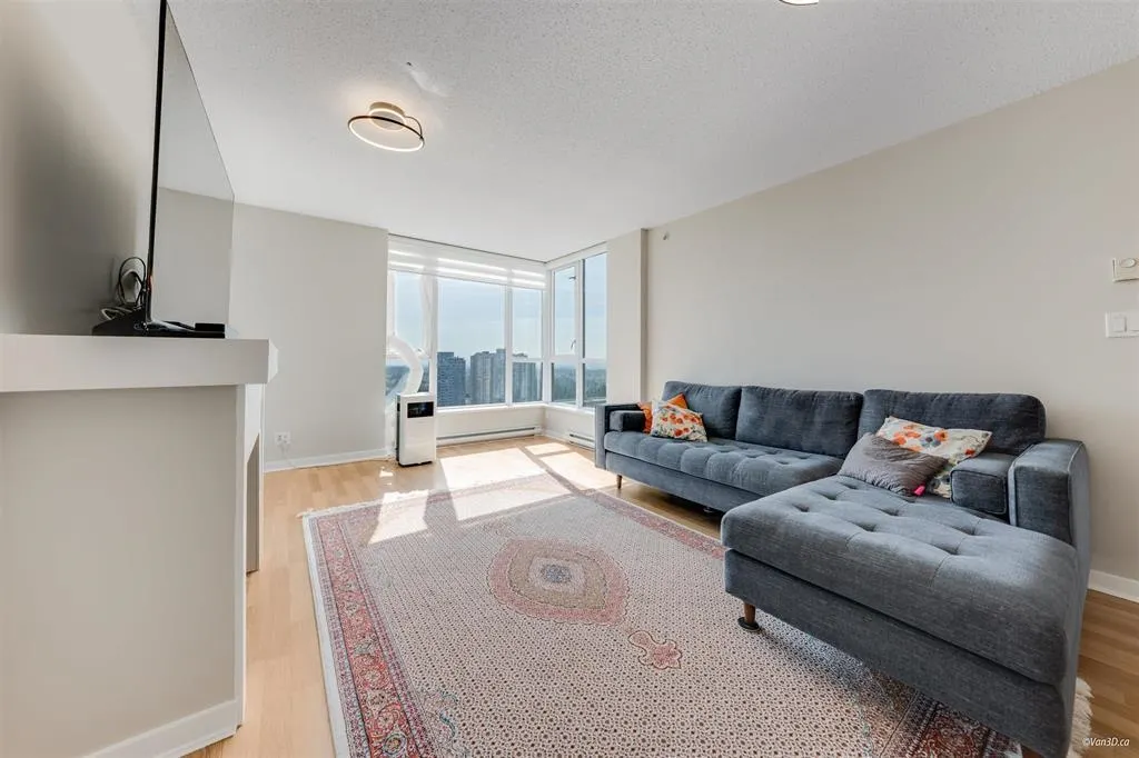 3003 1178 Heffley Crescent