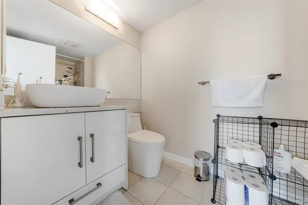 3003 1178 Heffley Crescent