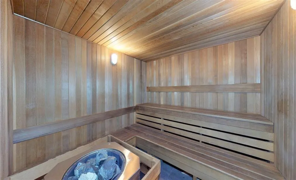 3003 1178 Heffley Crescent