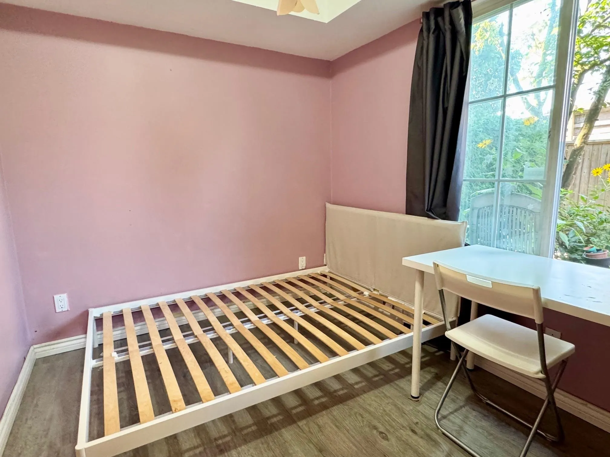 XX 11571 Thorpe Road