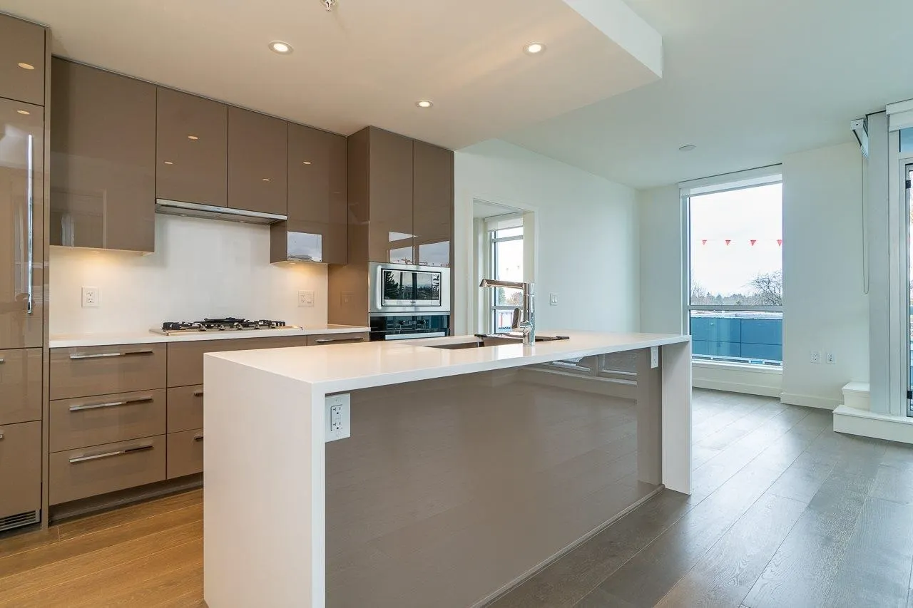 303 5289 Cambie Street