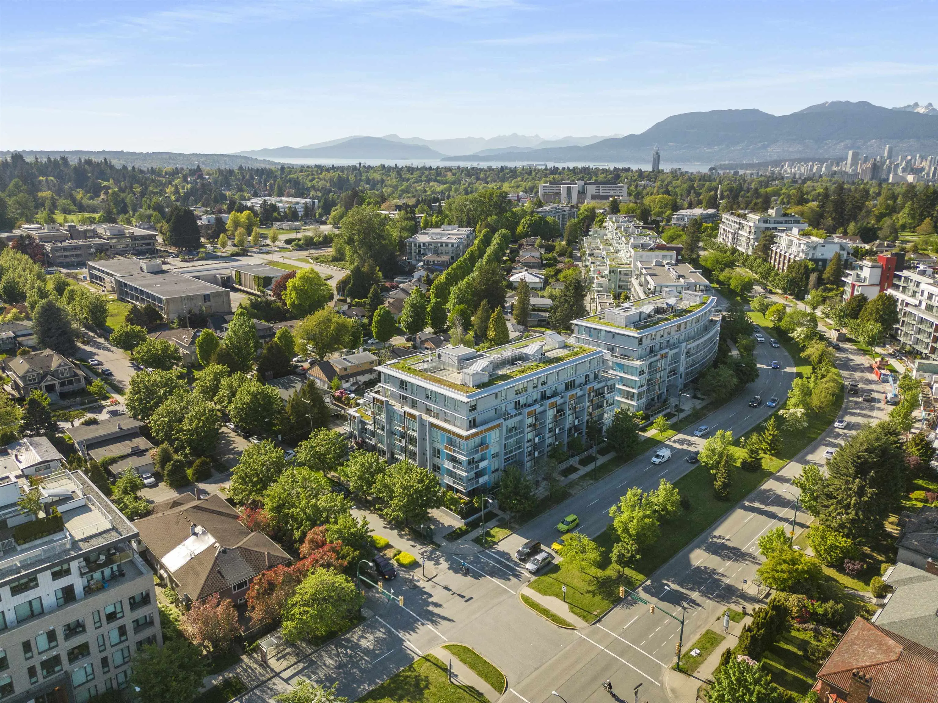 303 5289 Cambie Street