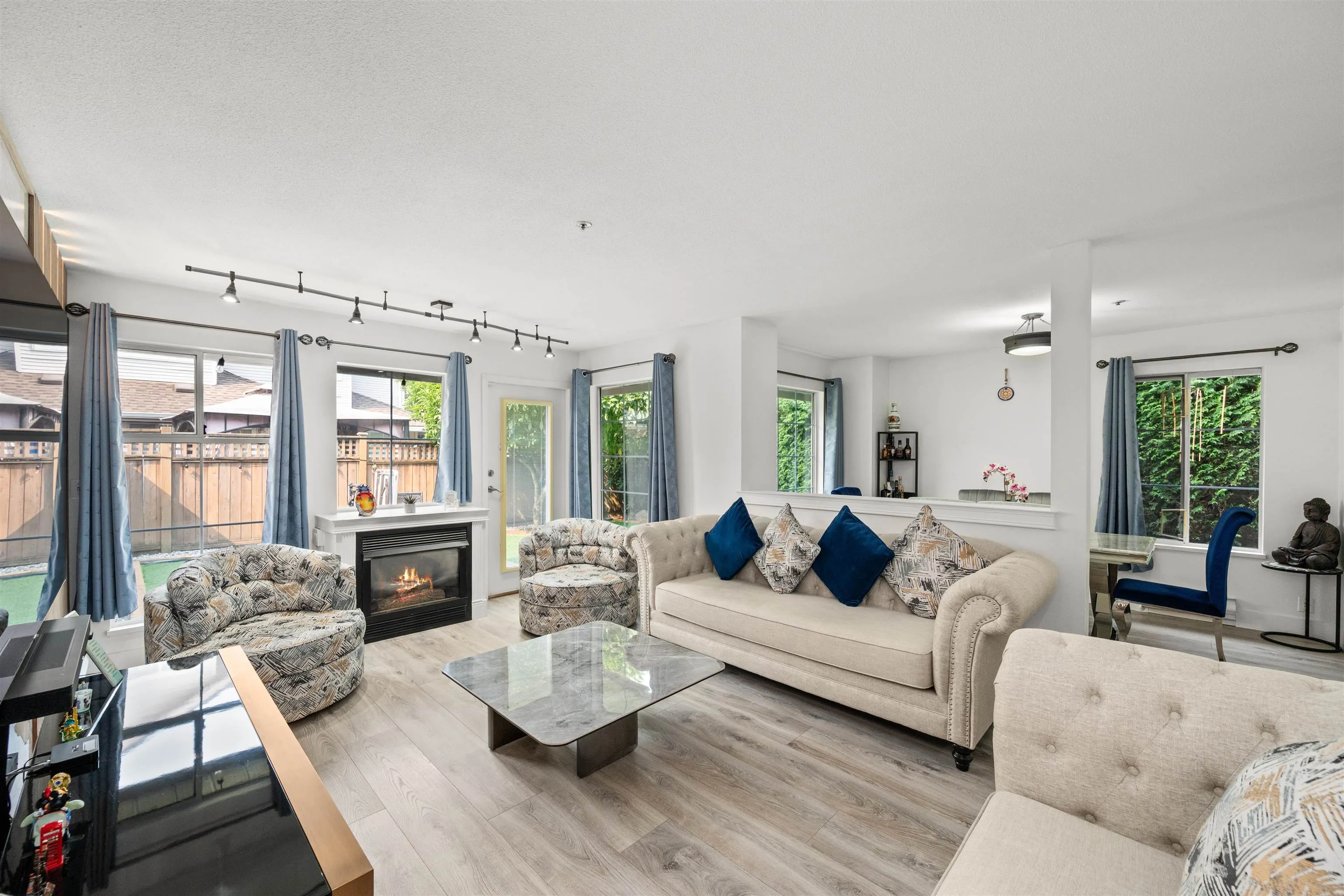 17 12188 Harris Road
