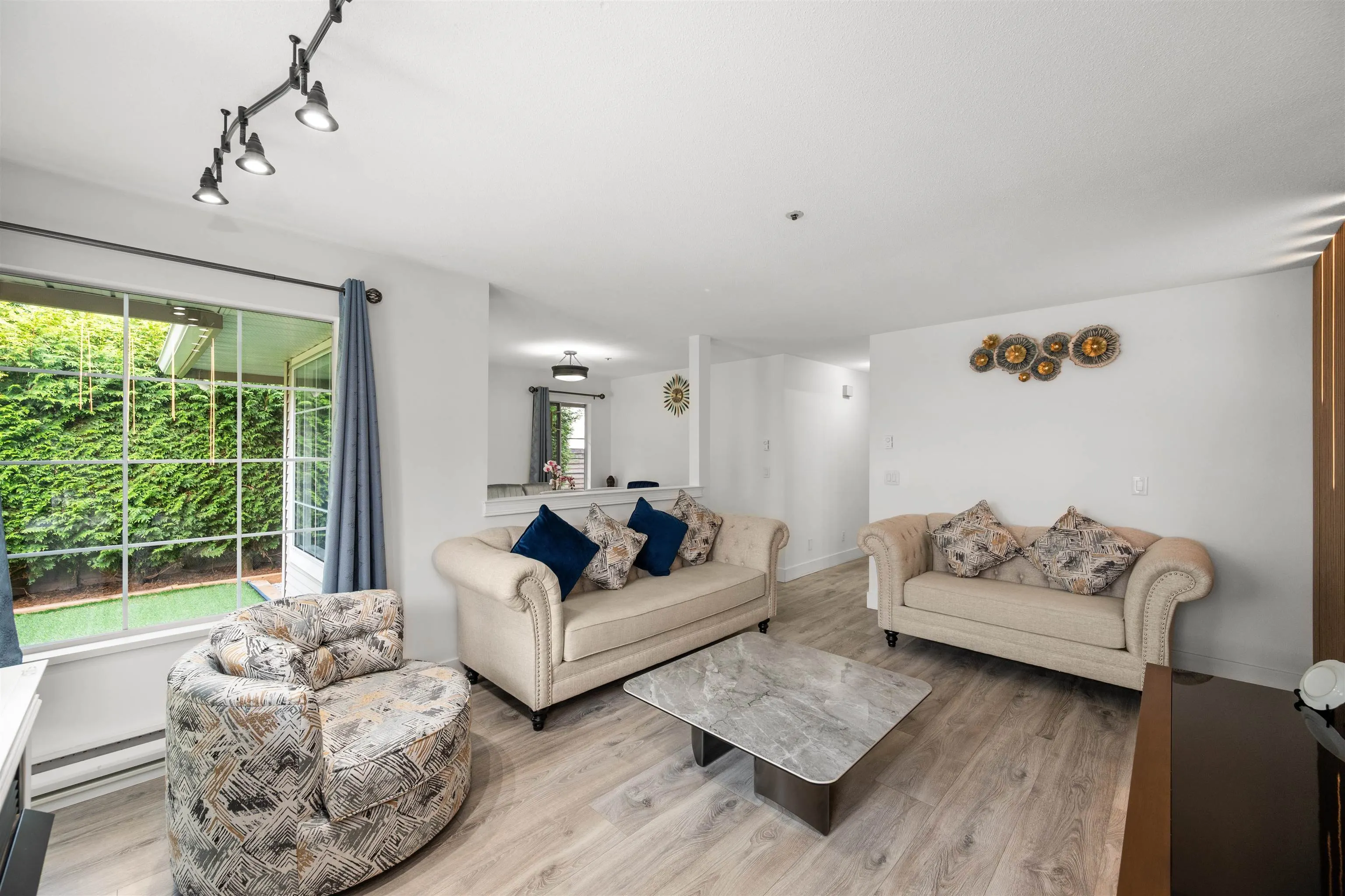 17 12188 Harris Road