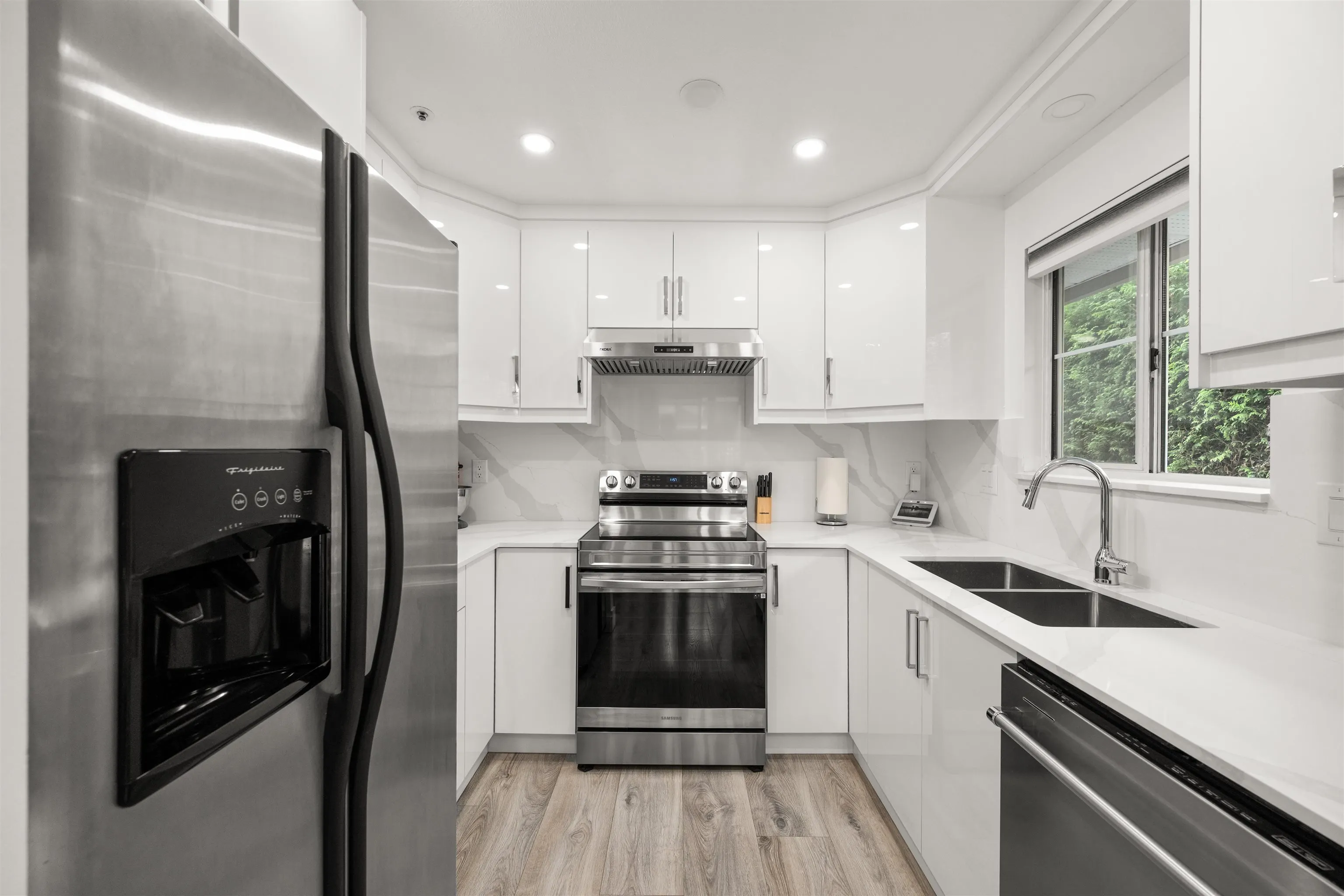 17 12188 Harris Road
