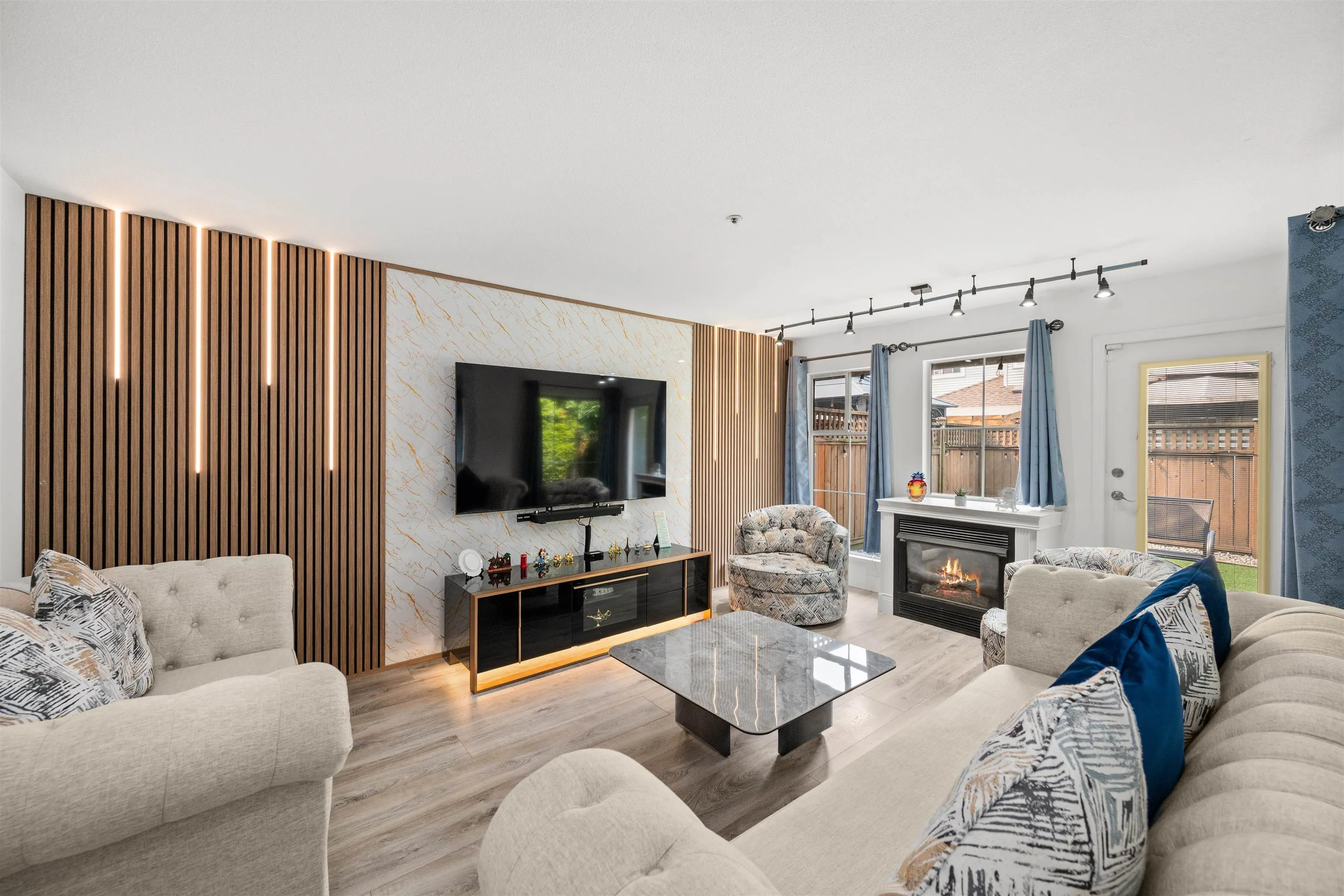 17 12188 Harris Road