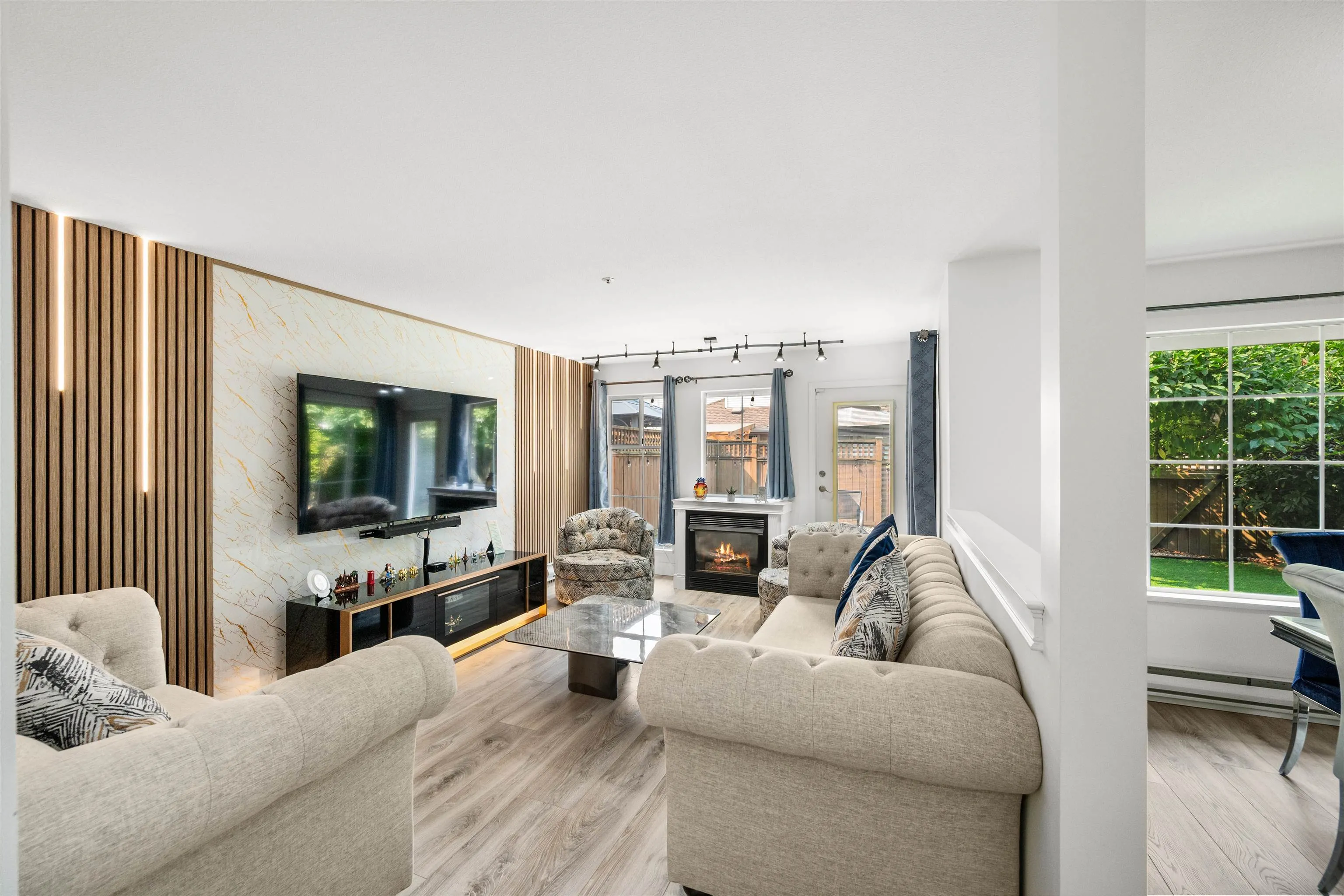 17 12188 Harris Road