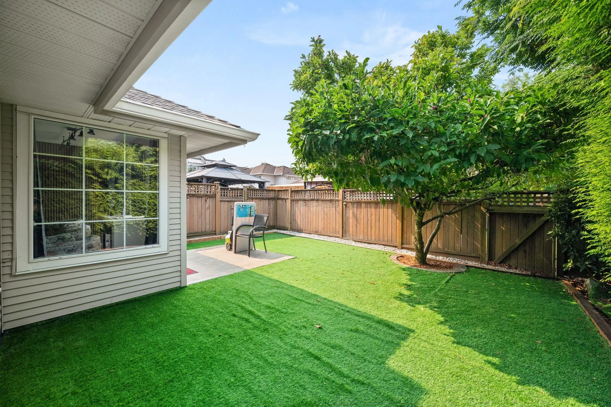 17 12188 Harris Road