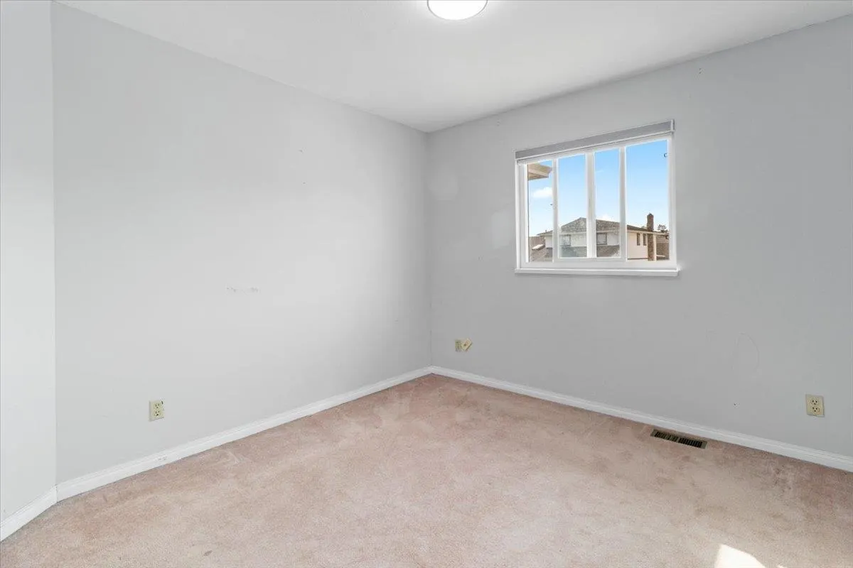 2958 Sidoni Avenue