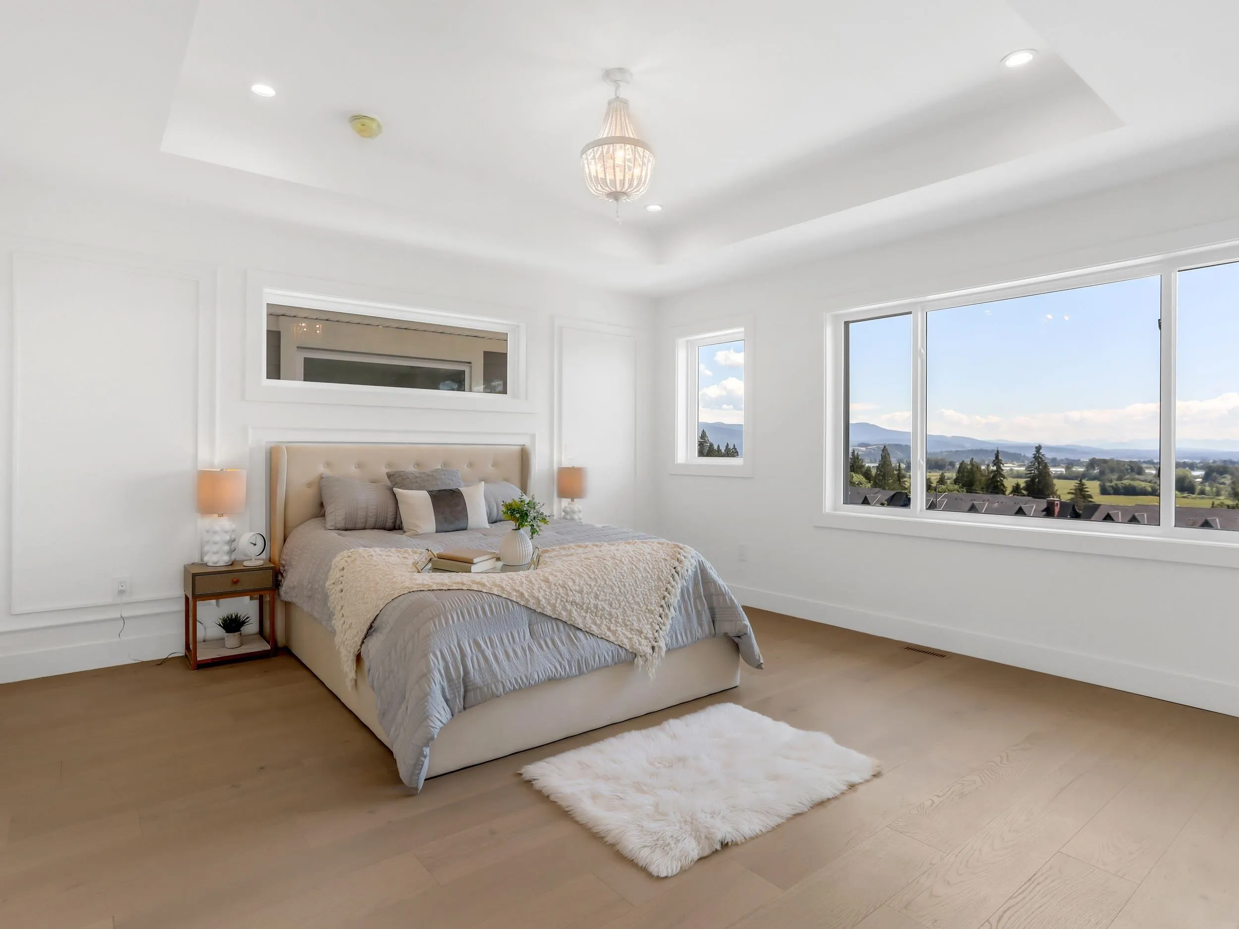 3553 Monson Crescent