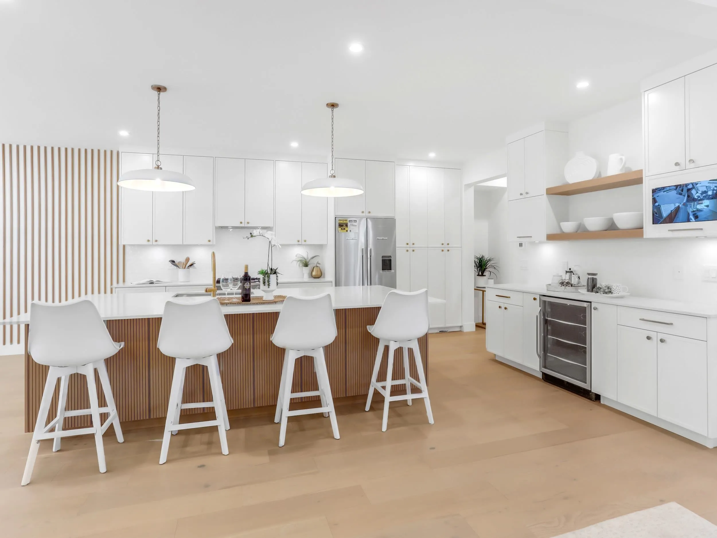 3553 Monson Crescent