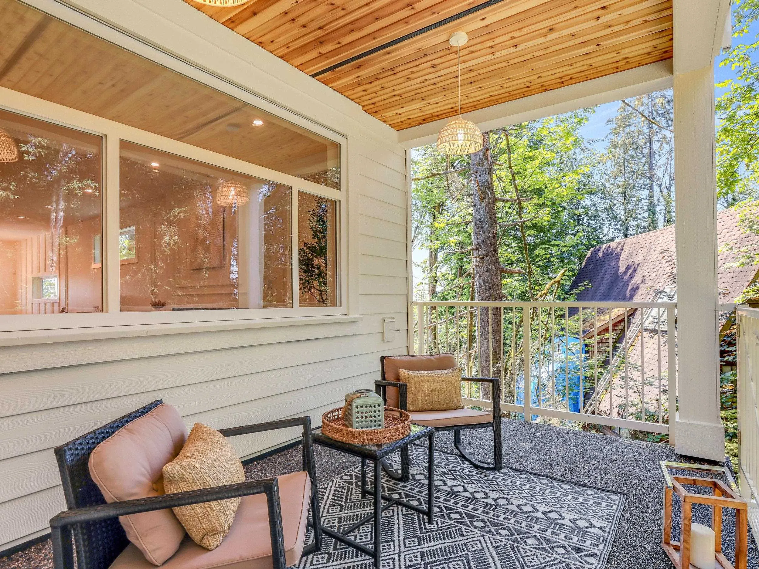 3553 Monson Crescent