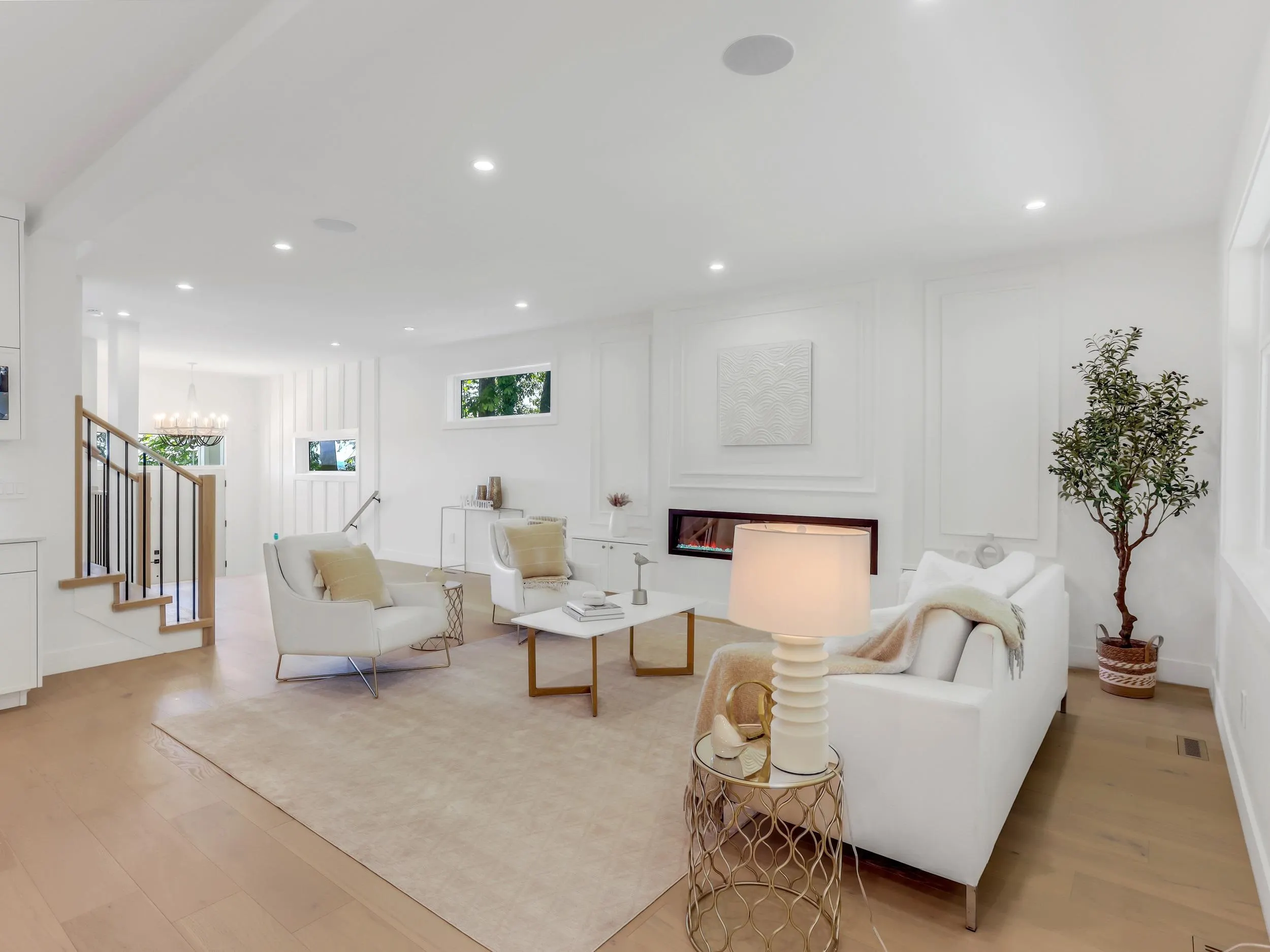 3553 Monson Crescent