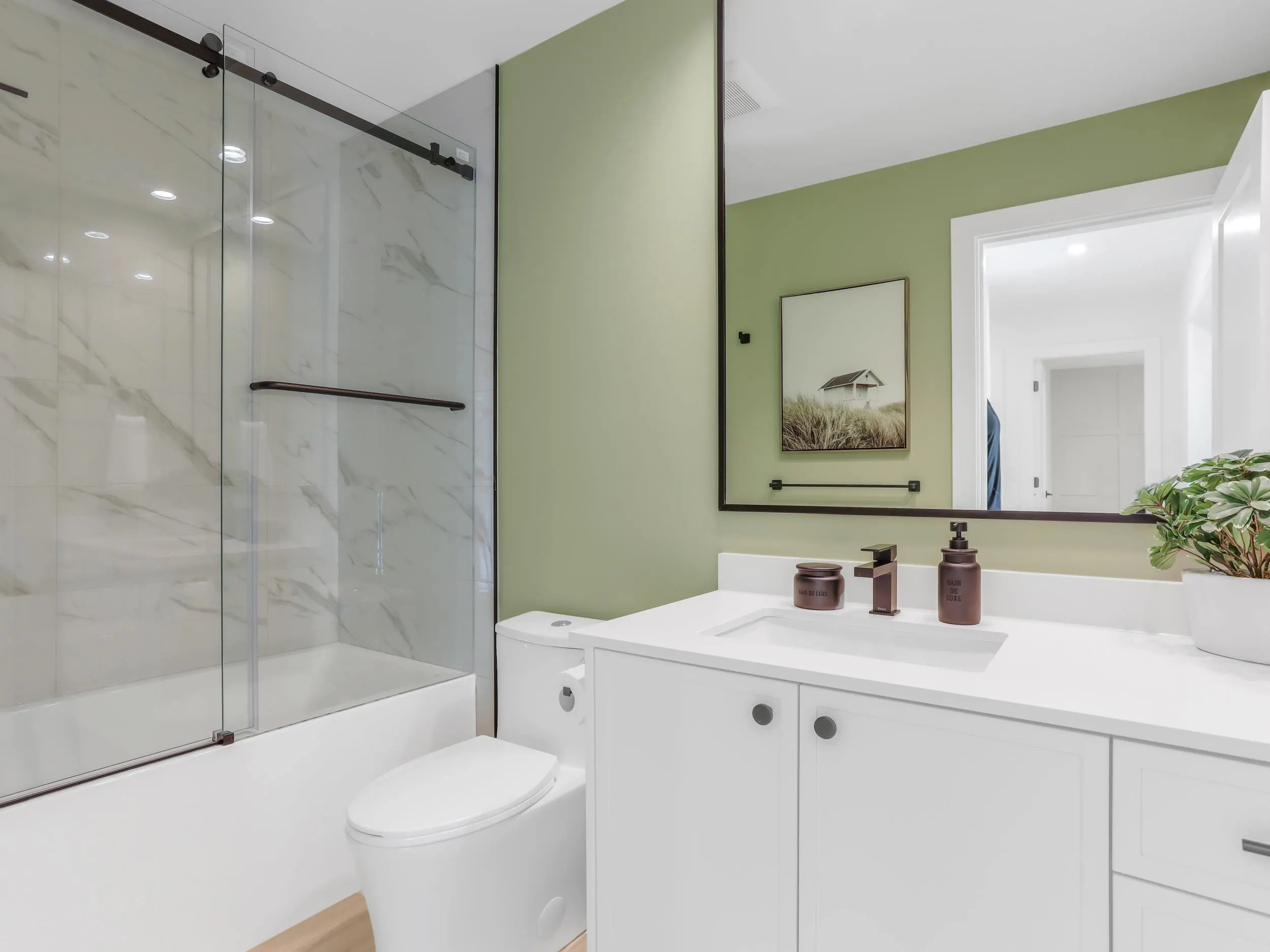 3553 Monson Crescent