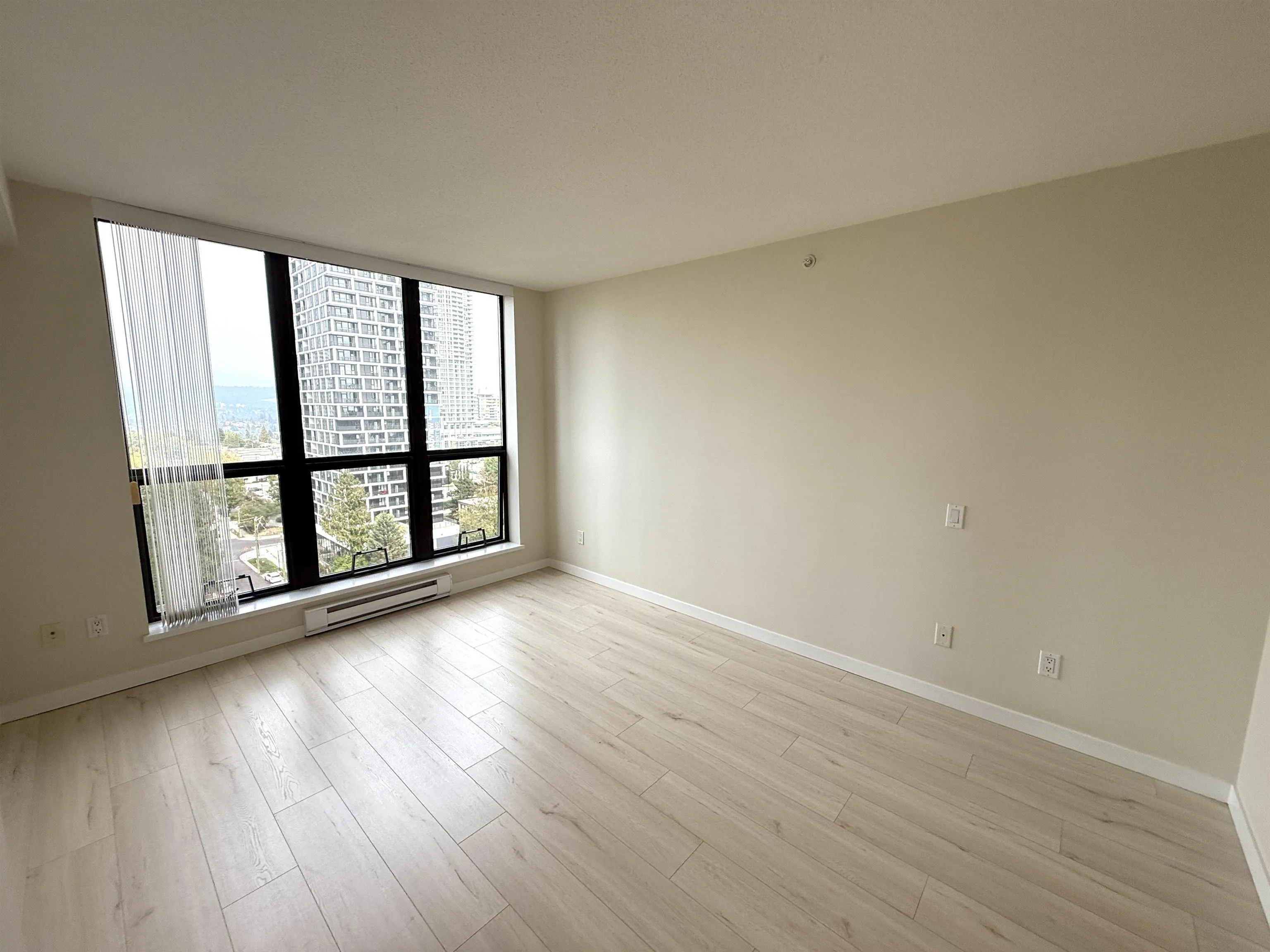 14XX 4333 Central Boulevard